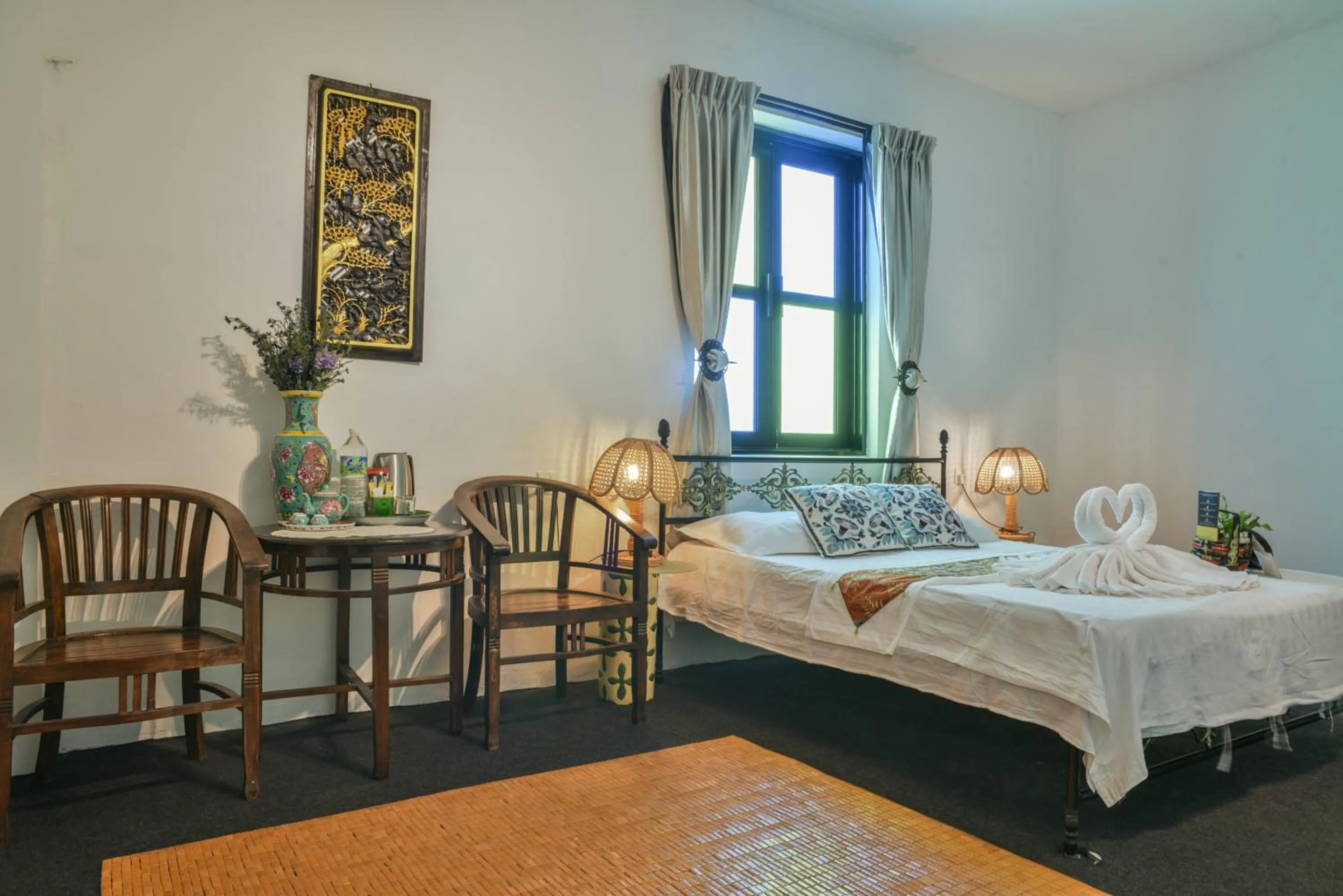 Bed in Ohana House HQ