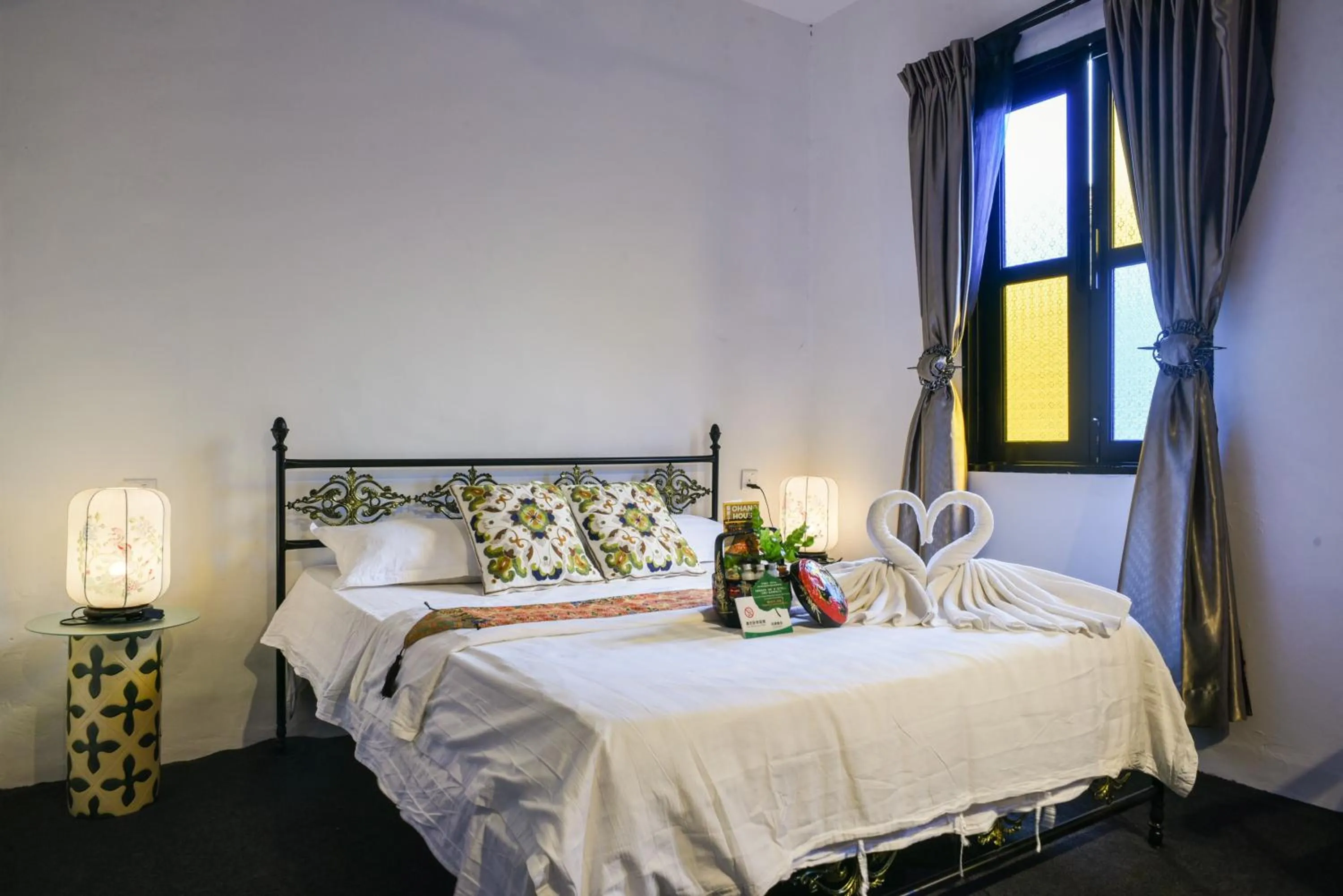 Bed in Ohana House HQ