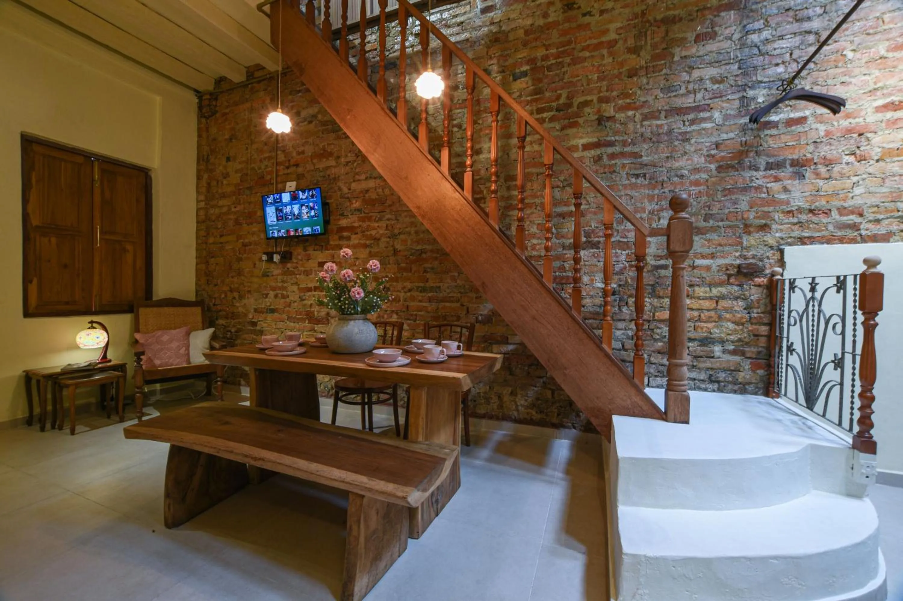 Seating area in Ohana House HQ