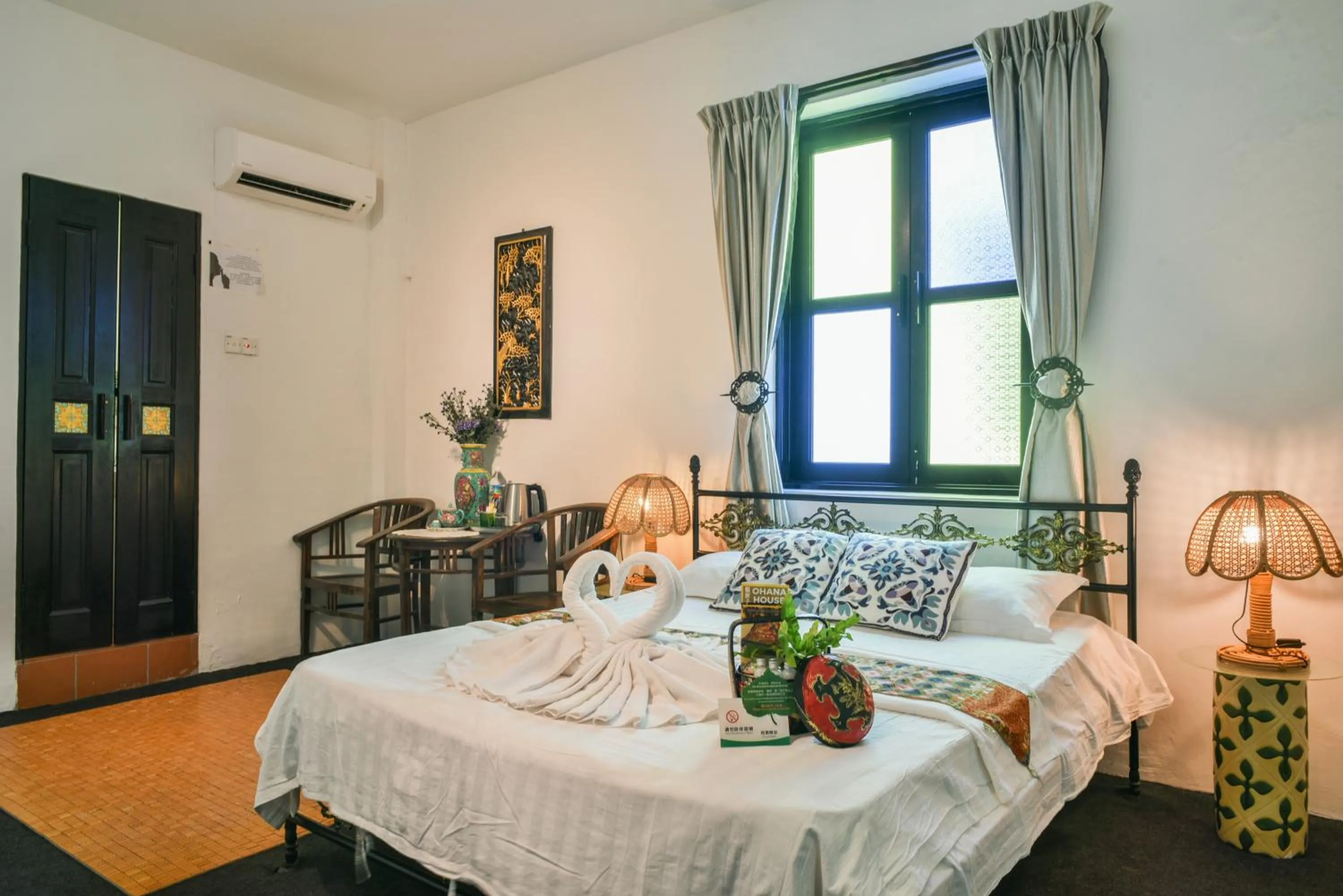 Bed in Ohana House HQ