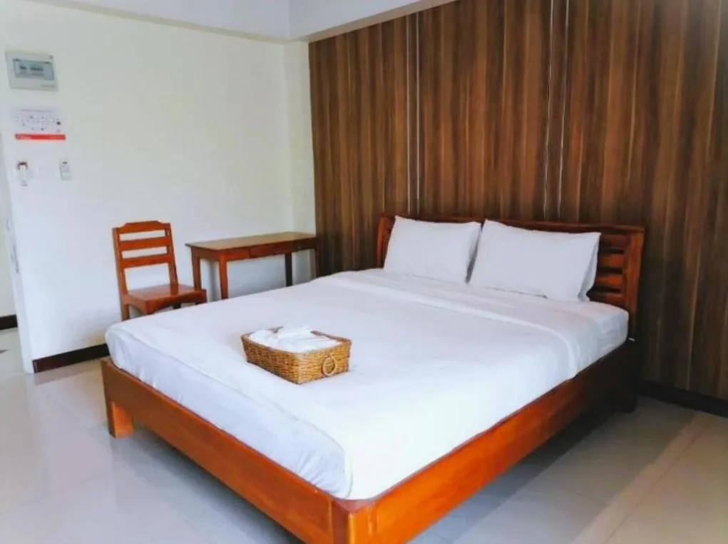 Bed in Grand Lopburi
