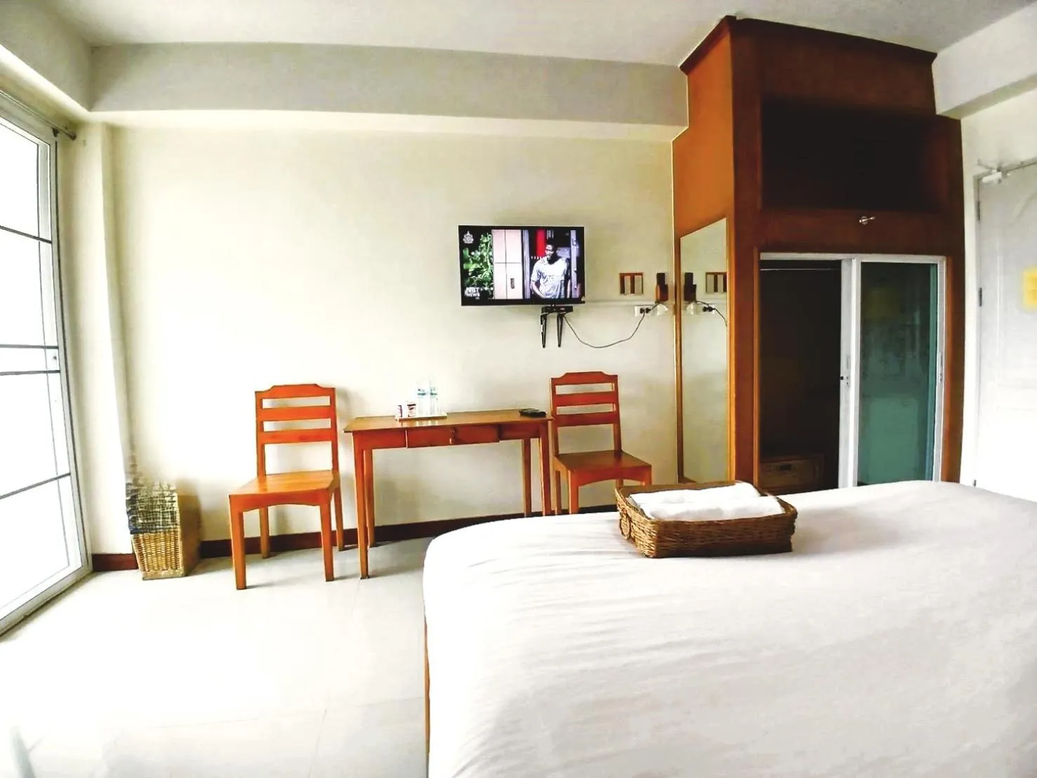 Bed in Grand Lopburi