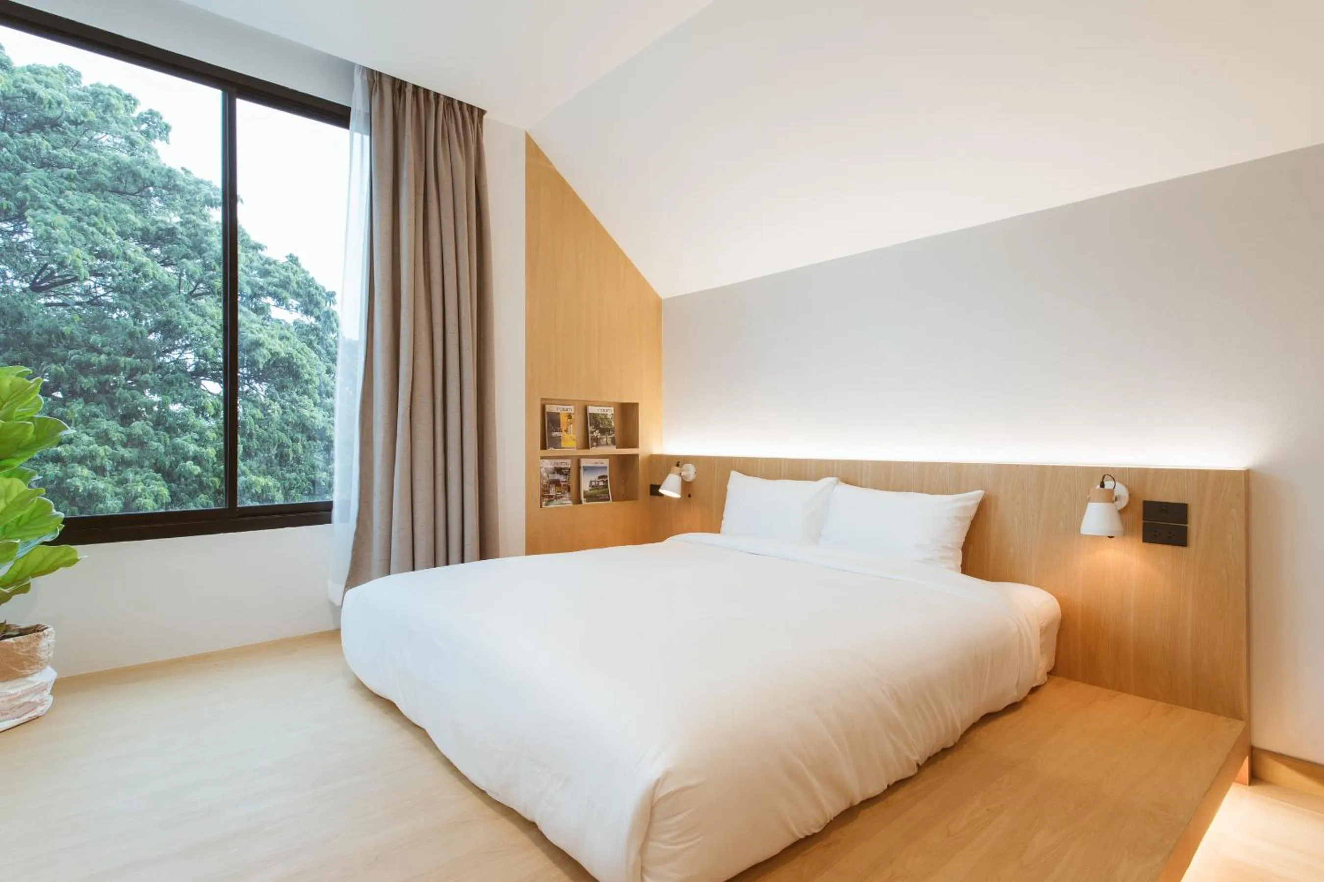 Bed in Karpenter Lampang