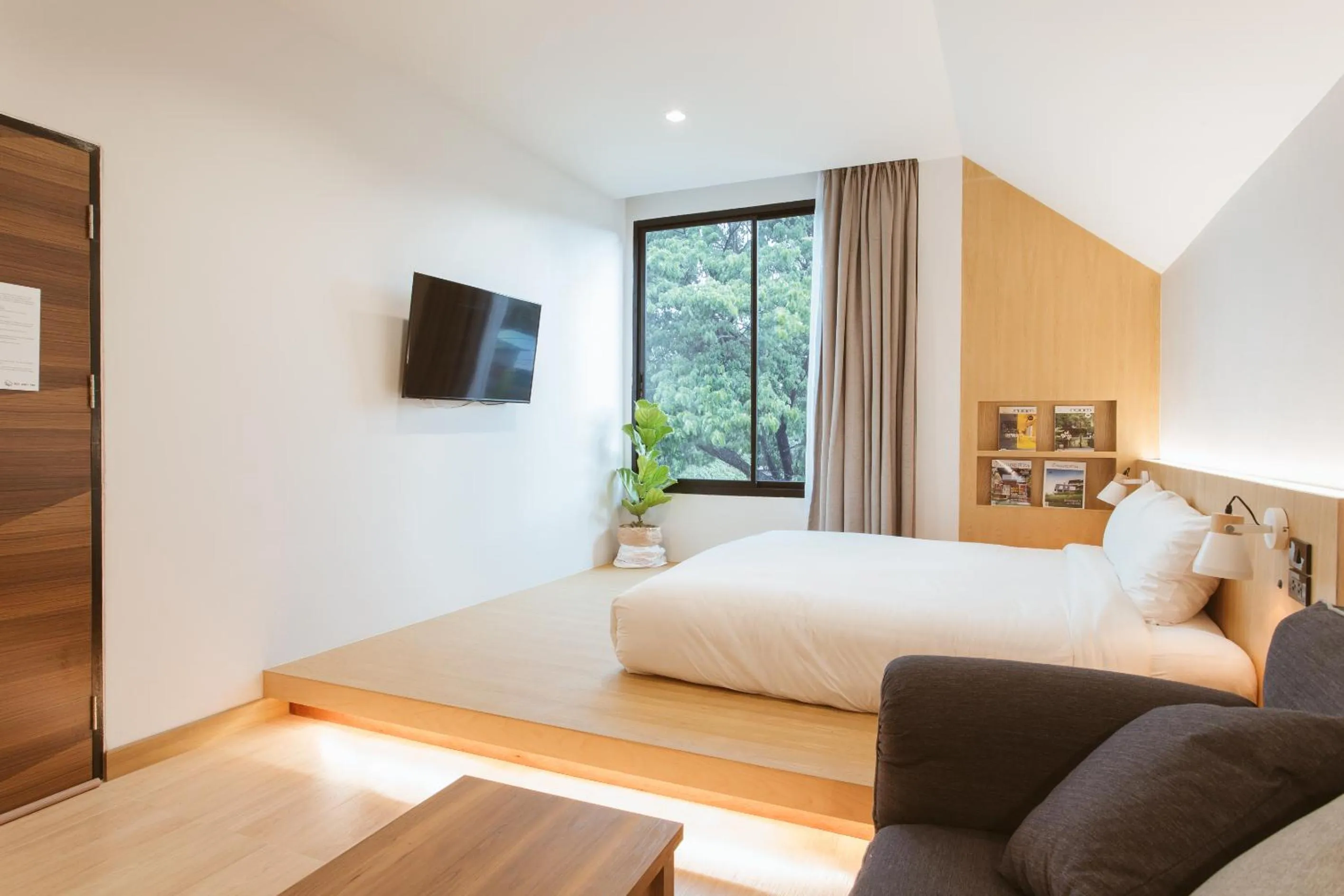 TV and multimedia, Bed in Karpenter Lampang