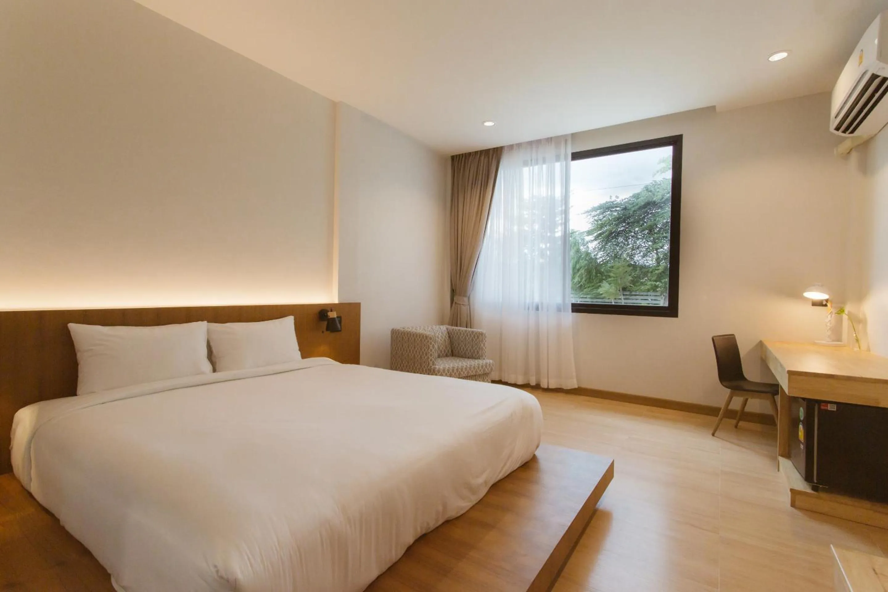 Bedroom, Bed in Karpenter Lampang