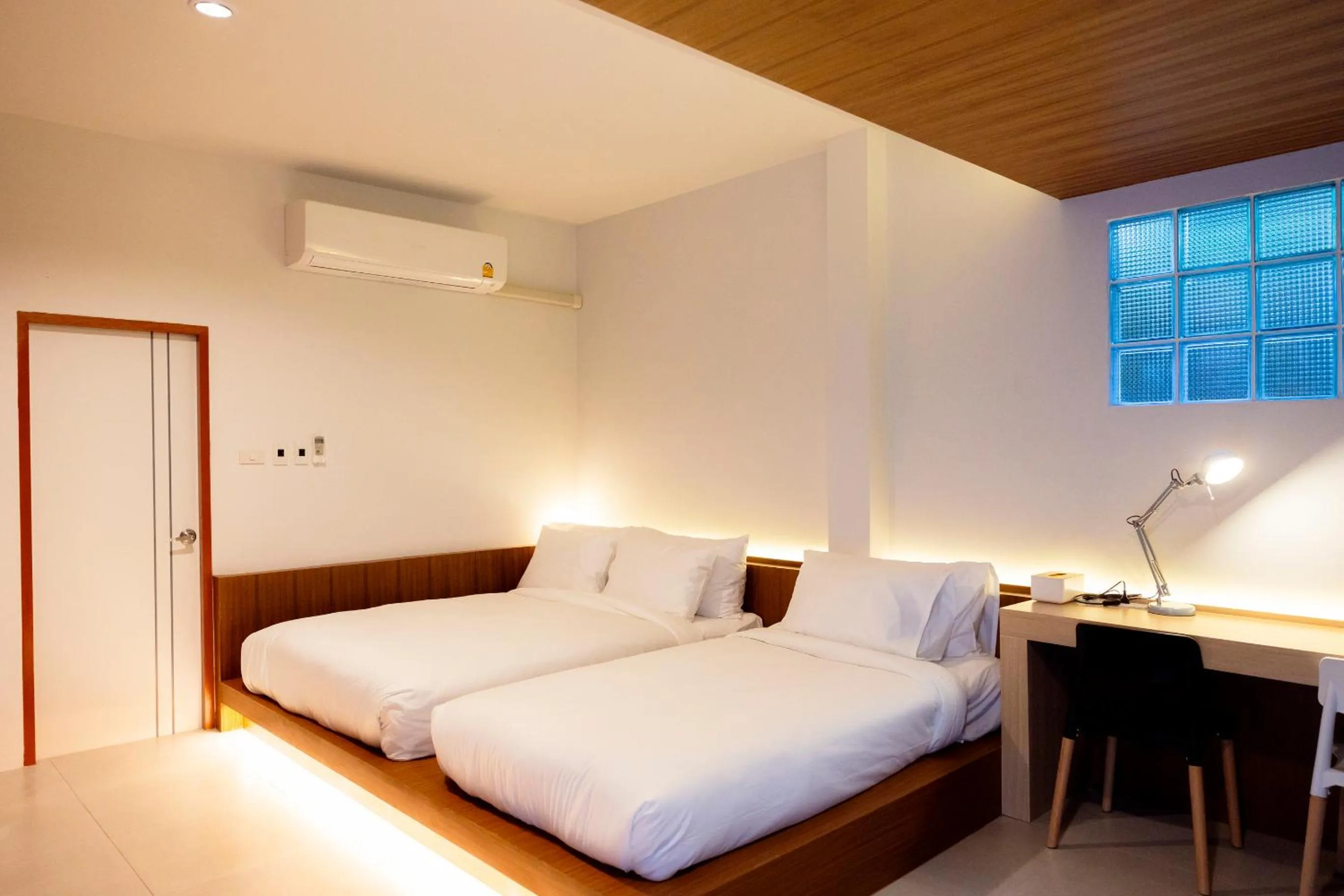 Bedroom, Bed in Karpenter Lampang