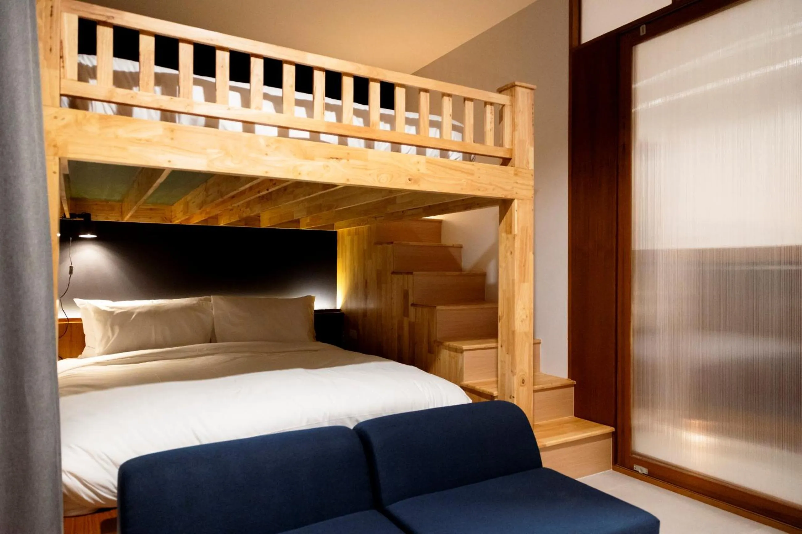 Bed in Karpenter Lampang