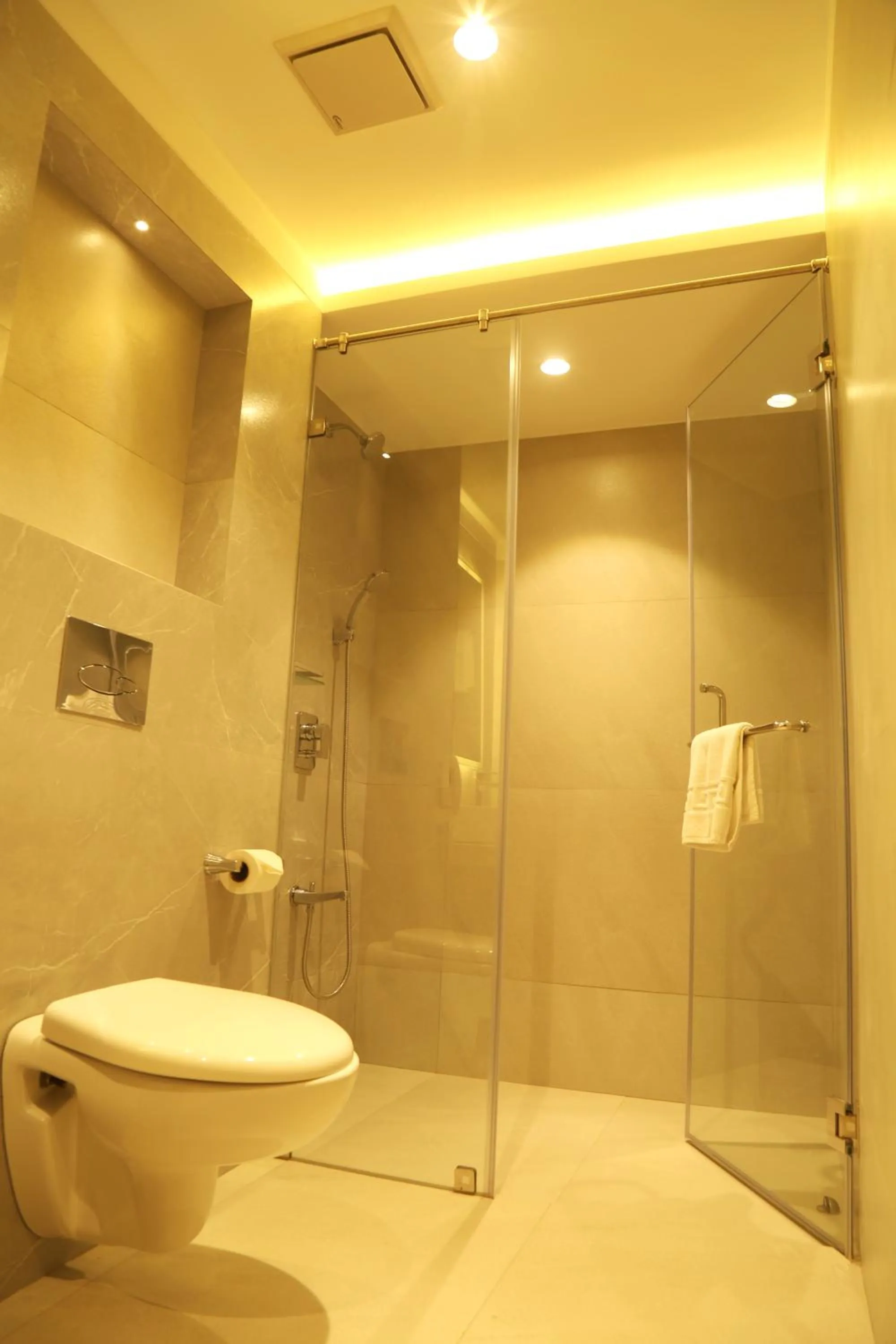 Bathroom in The Flora Grand, Vasco, Goa