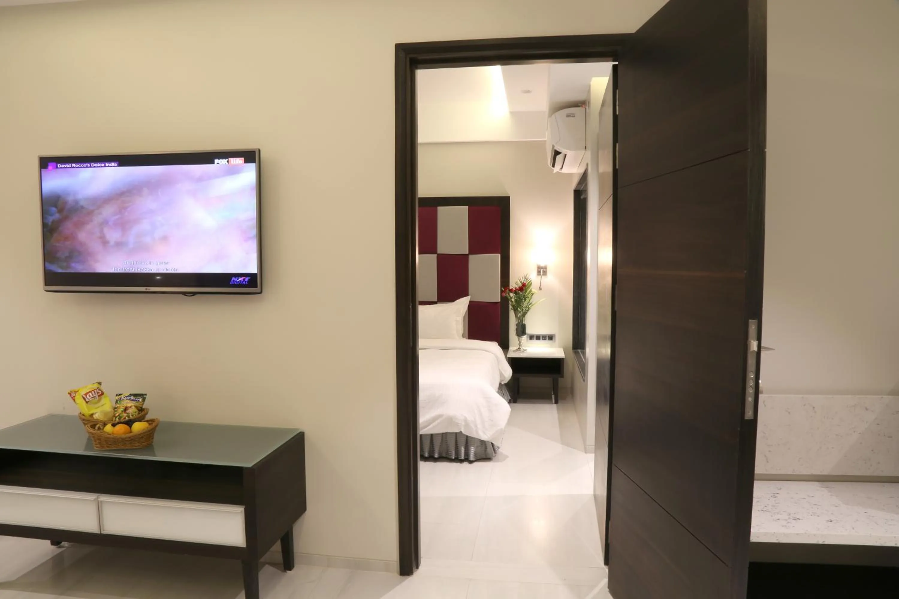 Bedroom, Bed in The Flora Grand, Vasco, Goa