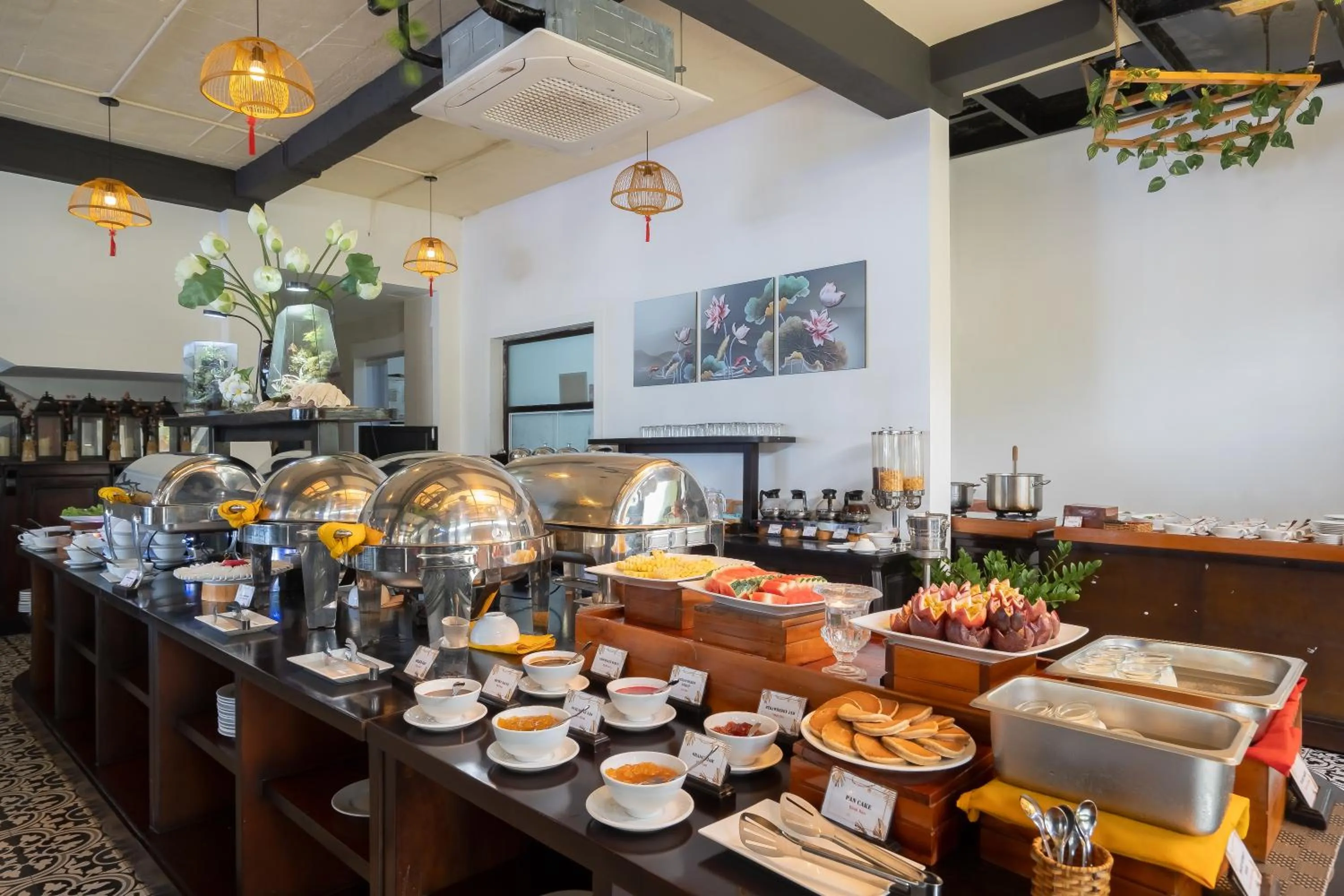 Restaurant/places to eat in Anja Beach Resort & Spa