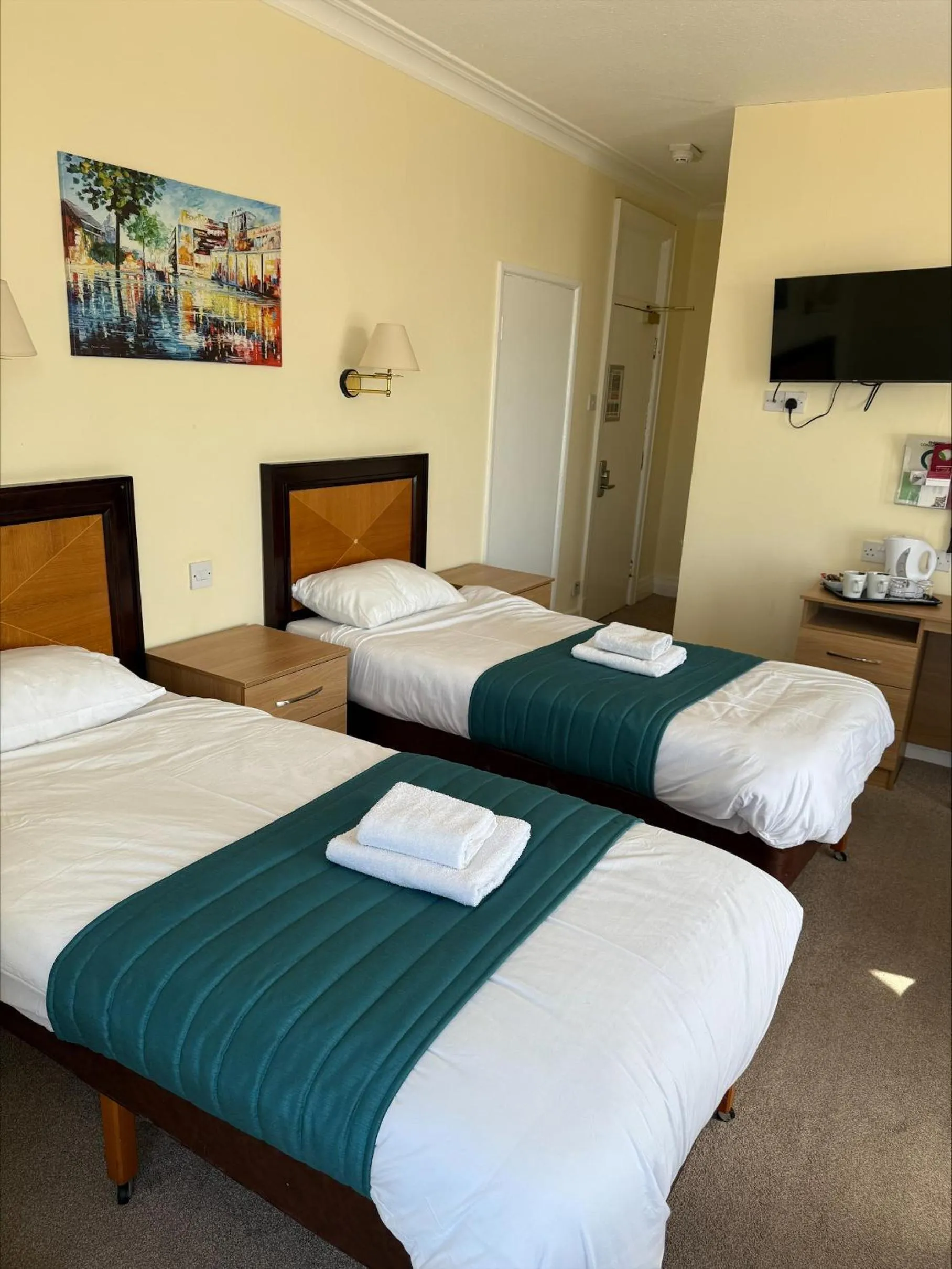 Bedroom, Bed in The Savoy Hotel