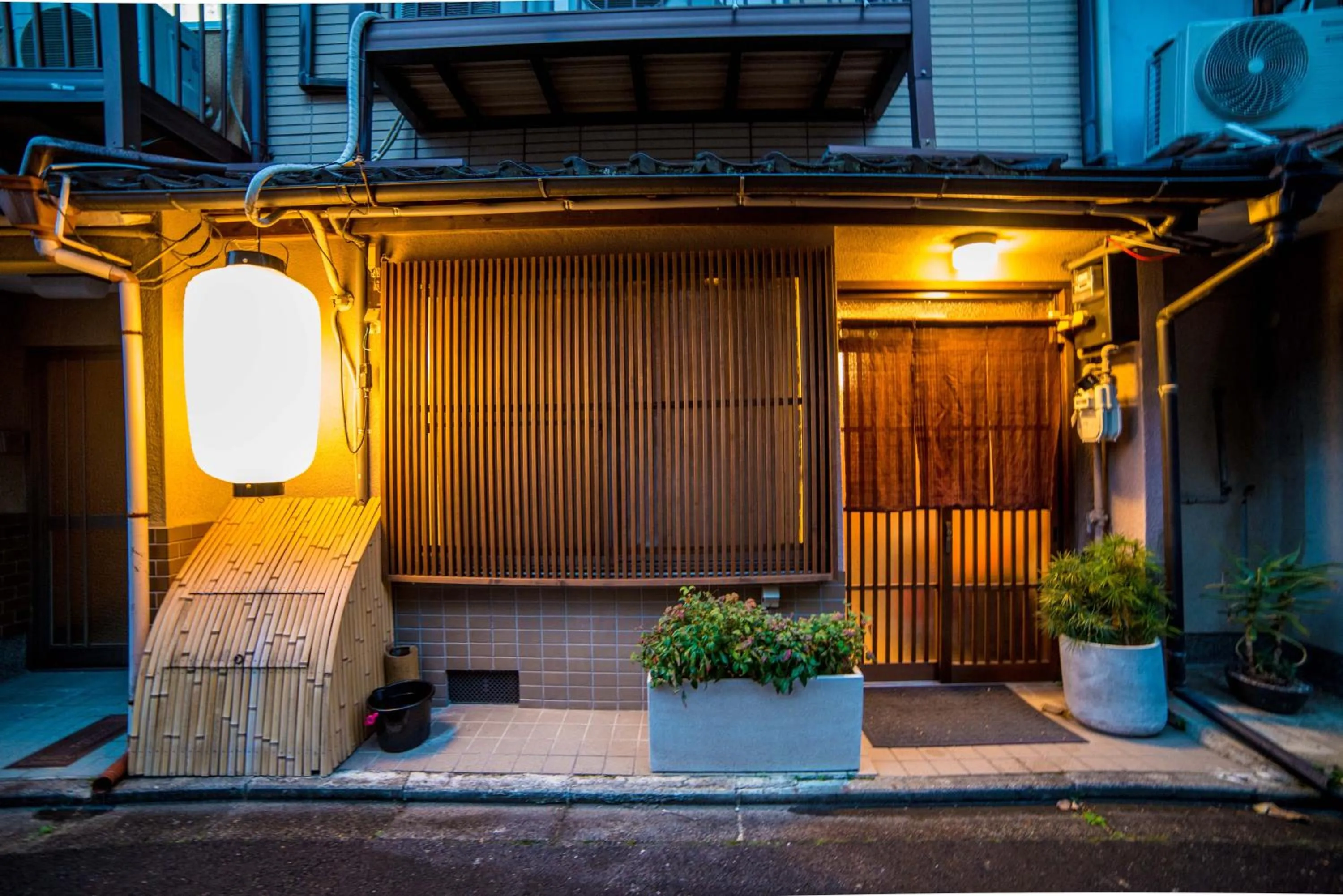 Facade/entrance in Kumano House