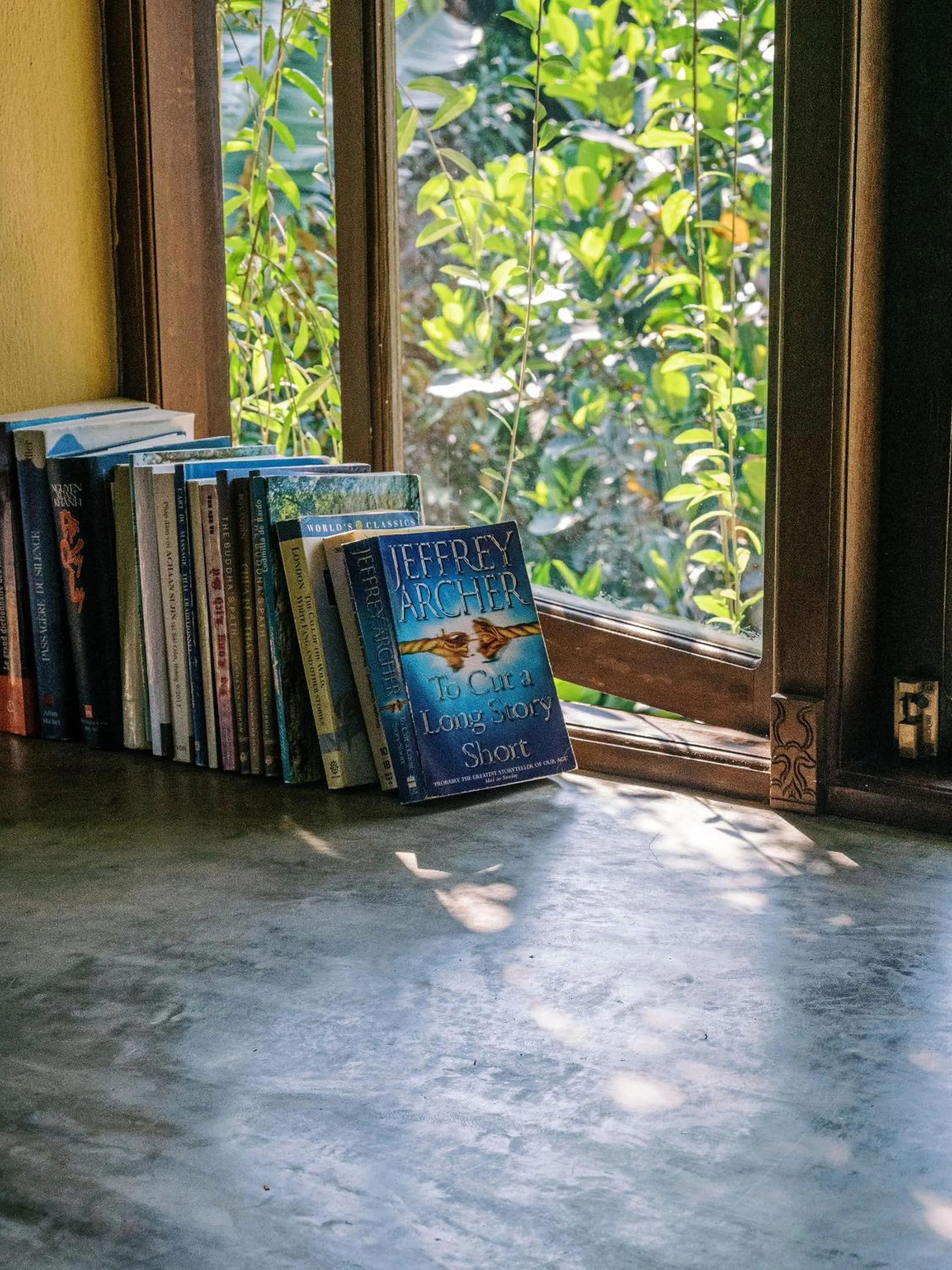 Library in An Villa boutique resort