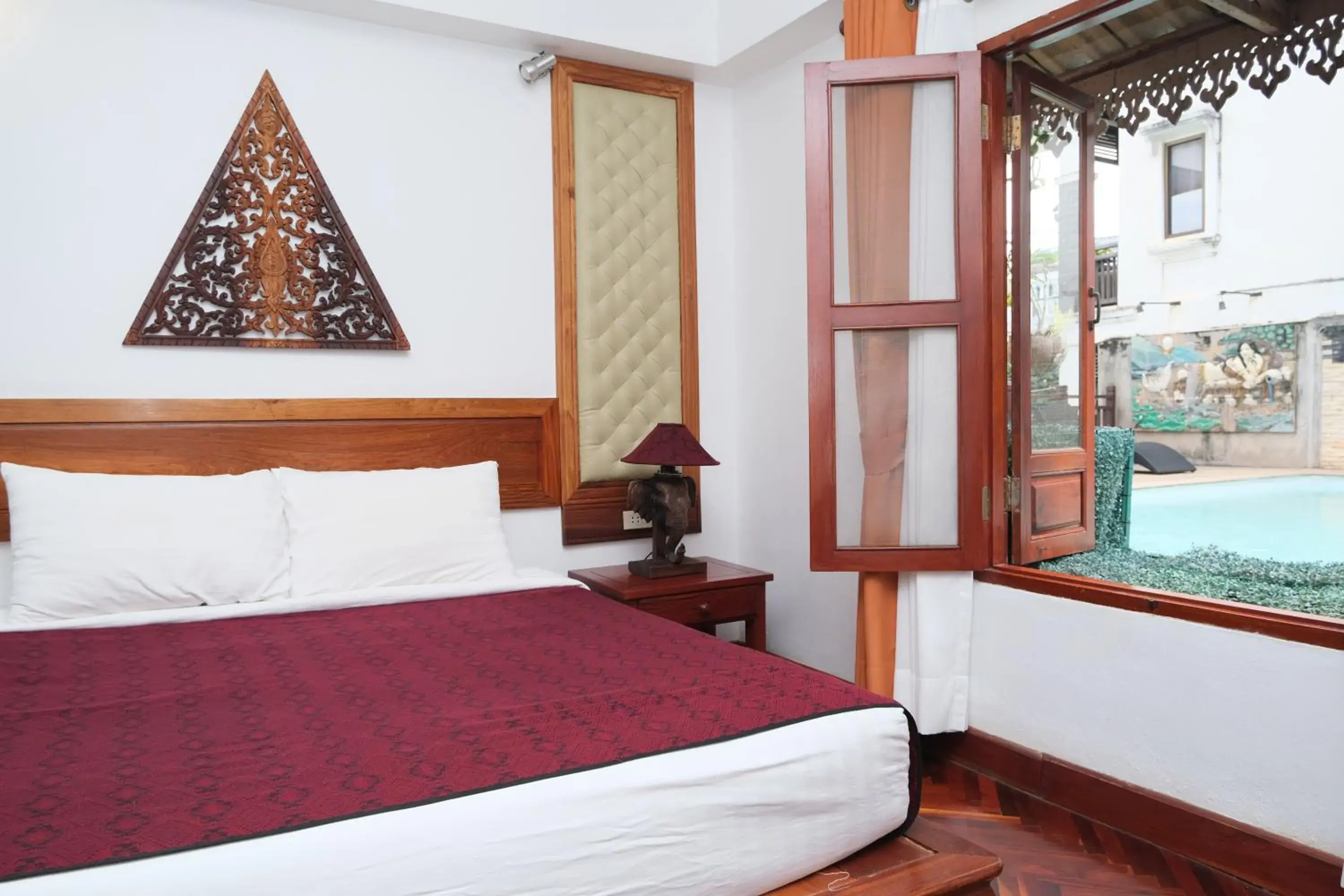 Superior Double or Twin Room in Chanthapanya Hotel Superior Double or Twin Room in Chanthapanya Hotel