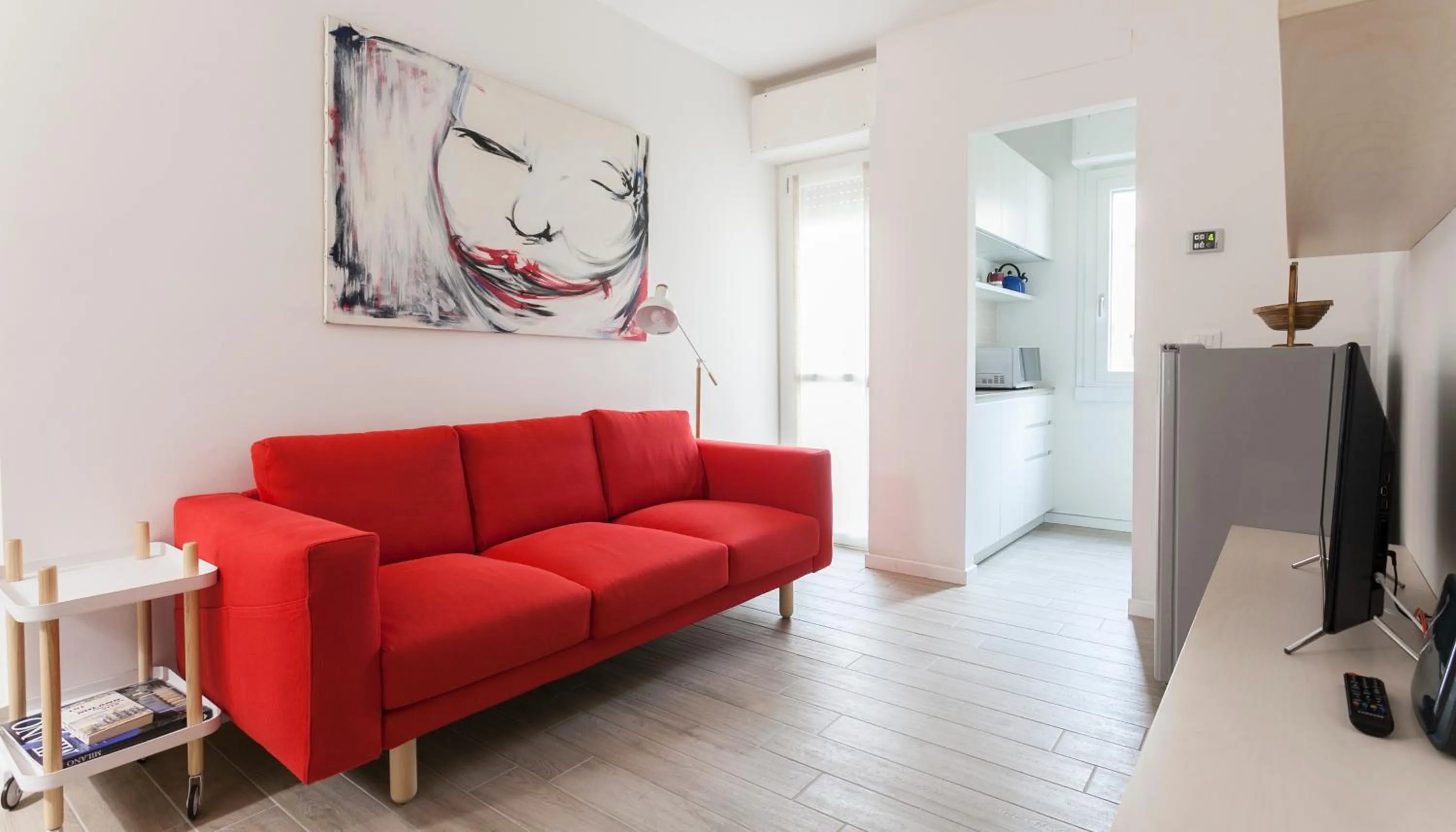 TV and multimedia in Italianway-Veniero 8