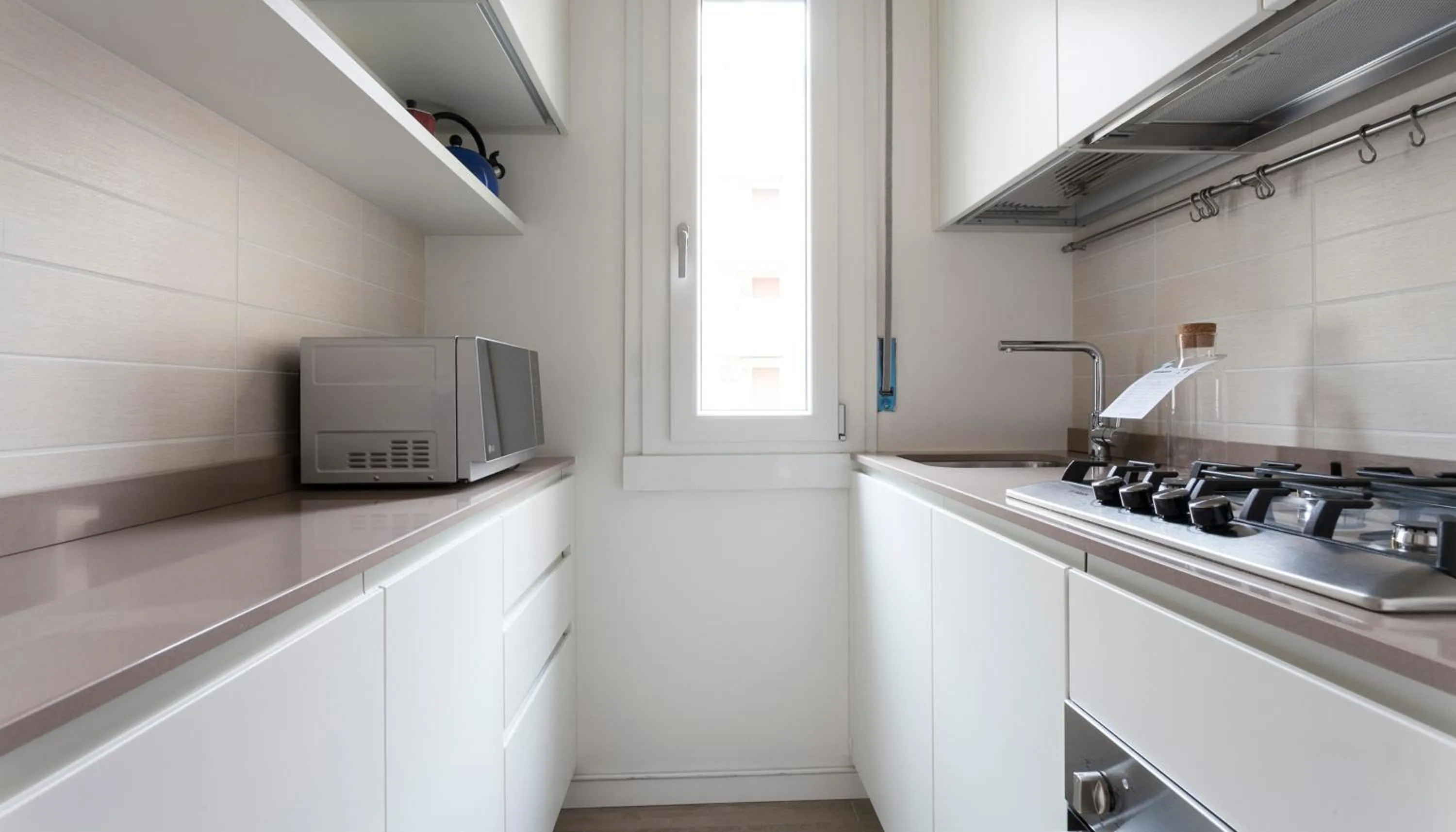 Kitchen or kitchenette in Italianway-Veniero 8