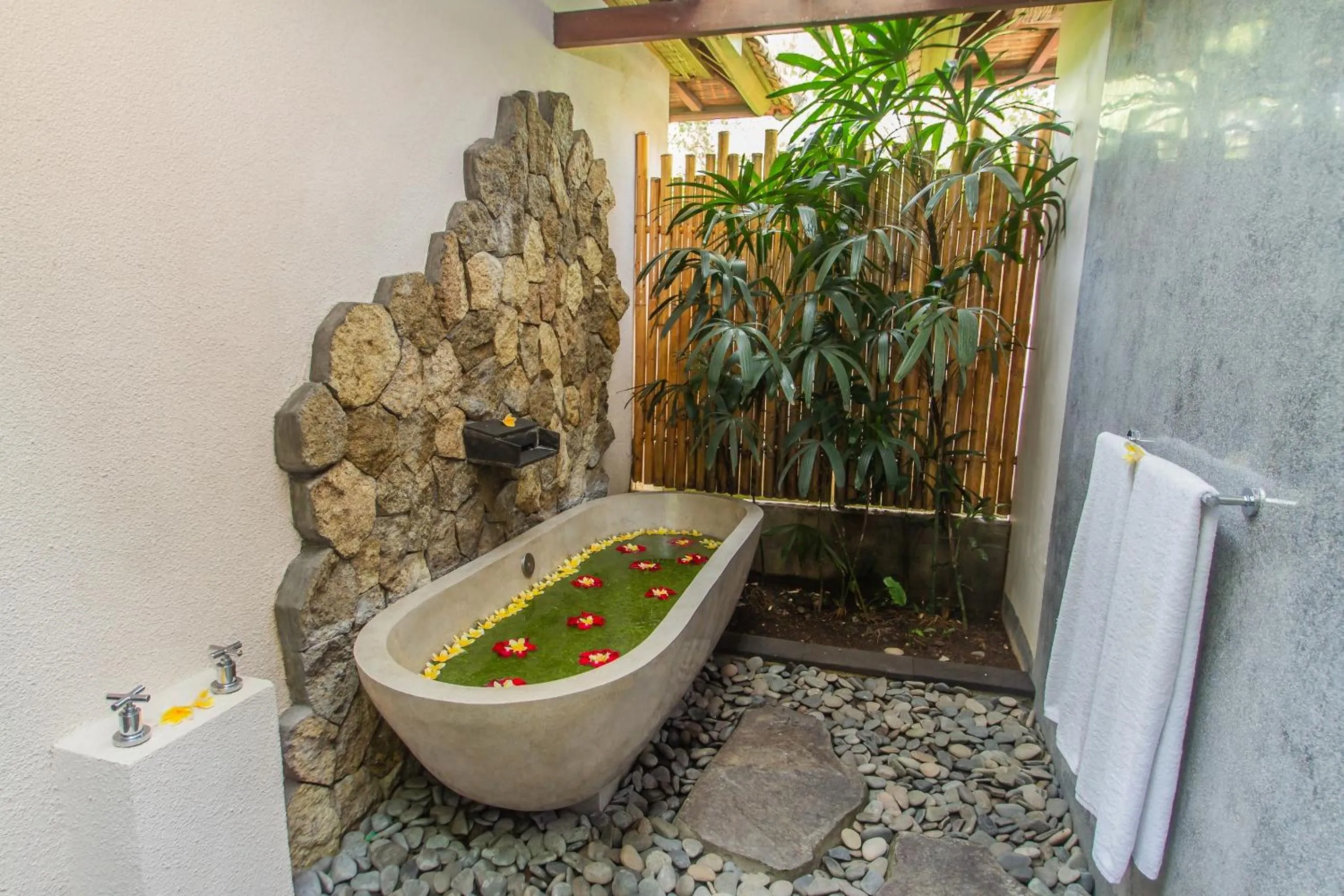 Bath in Villa Beji Mawang Ubud by GenuineHost