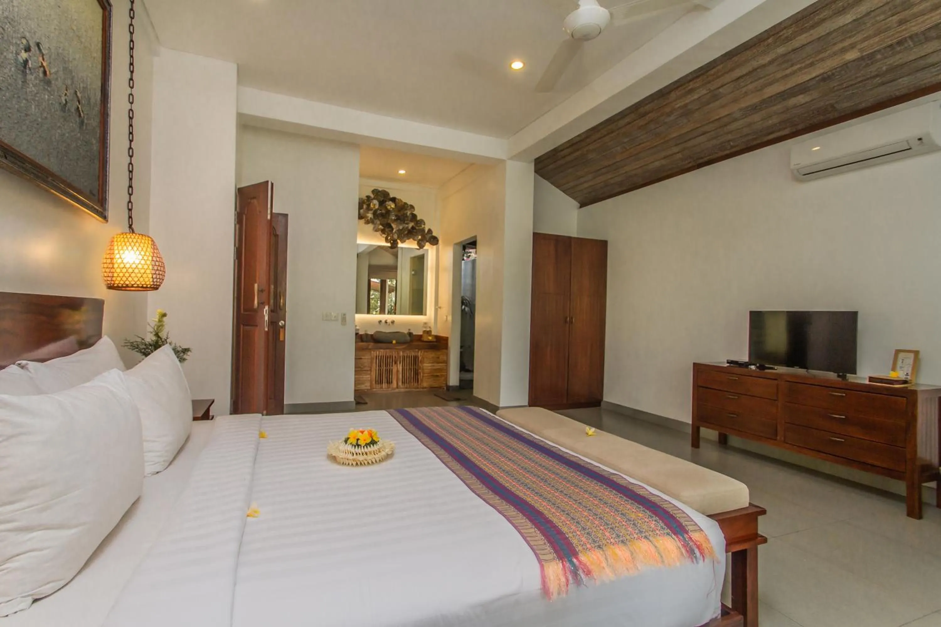 Bed in Villa Beji Mawang Ubud by GenuineHost
