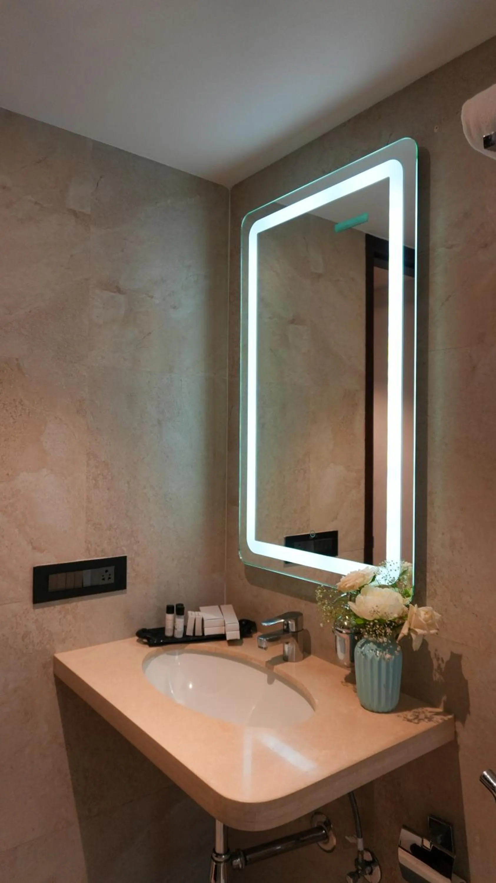 Bathroom in Club Emerald