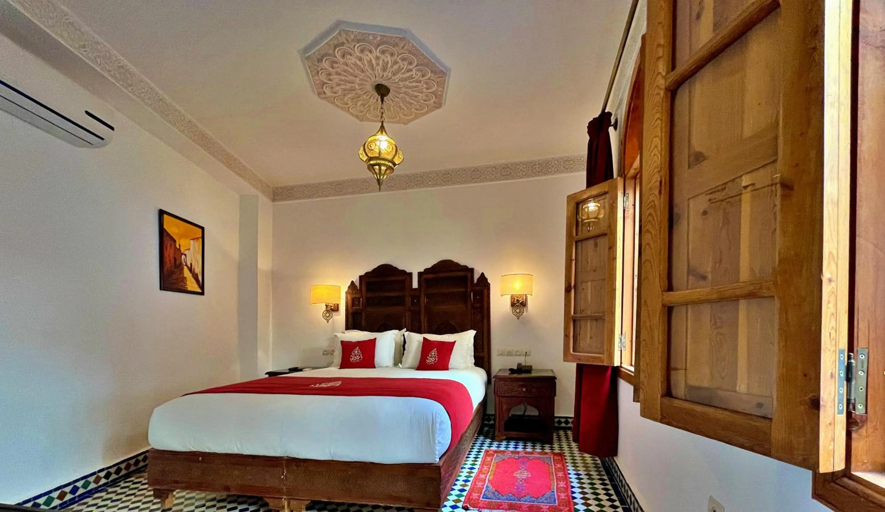 Bed in Riad Marjana suites & Spa