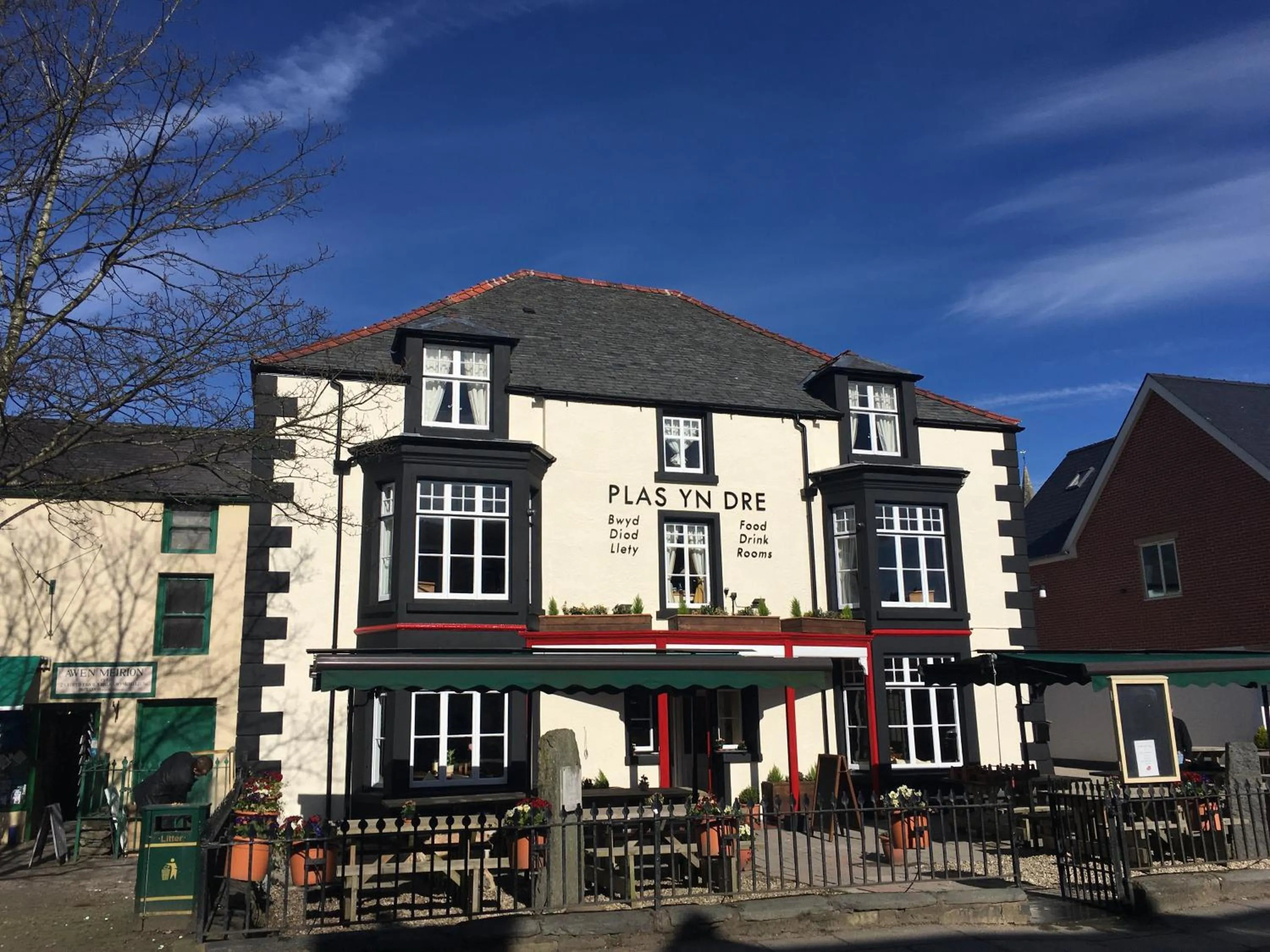 Property building in Plas Yn Dre