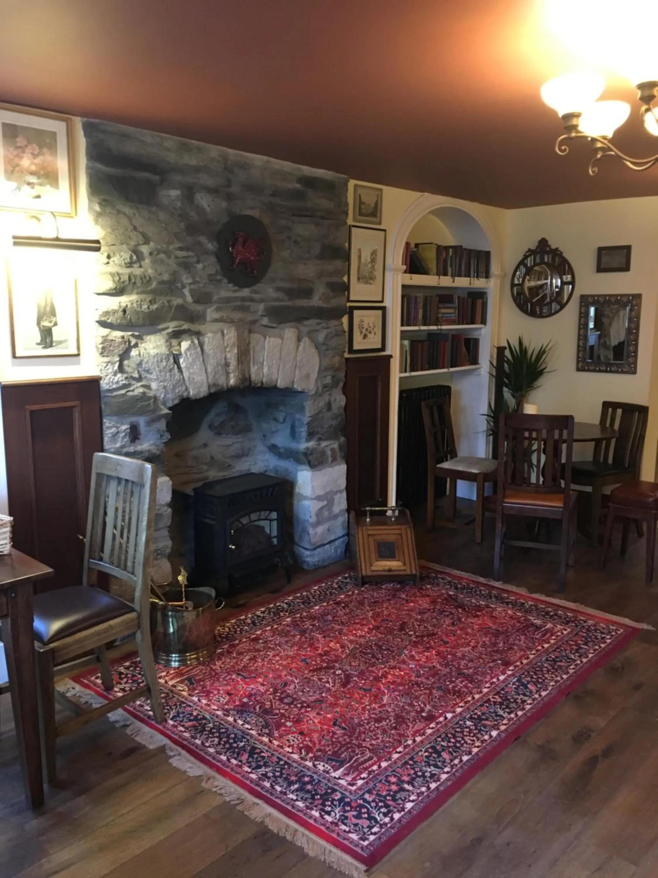 Restaurant/places to eat in Plas Yn Dre