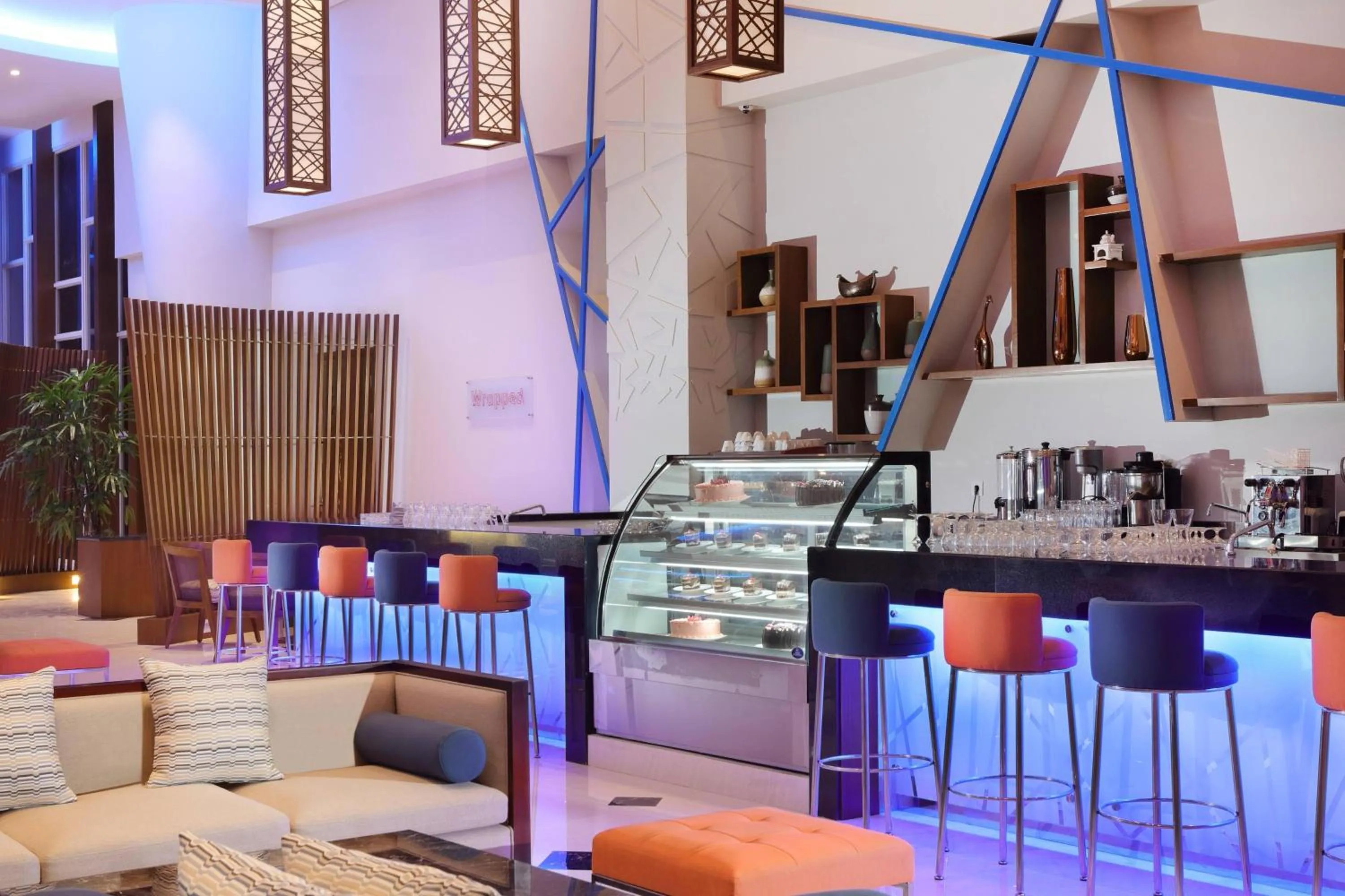 Restaurant/places to eat in Four Points by Sheraton Manado