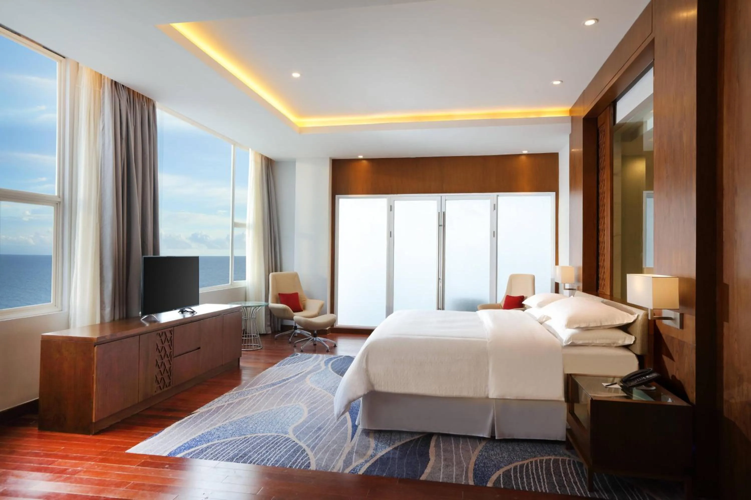 Bedroom, Bed in Four Points by Sheraton Manado