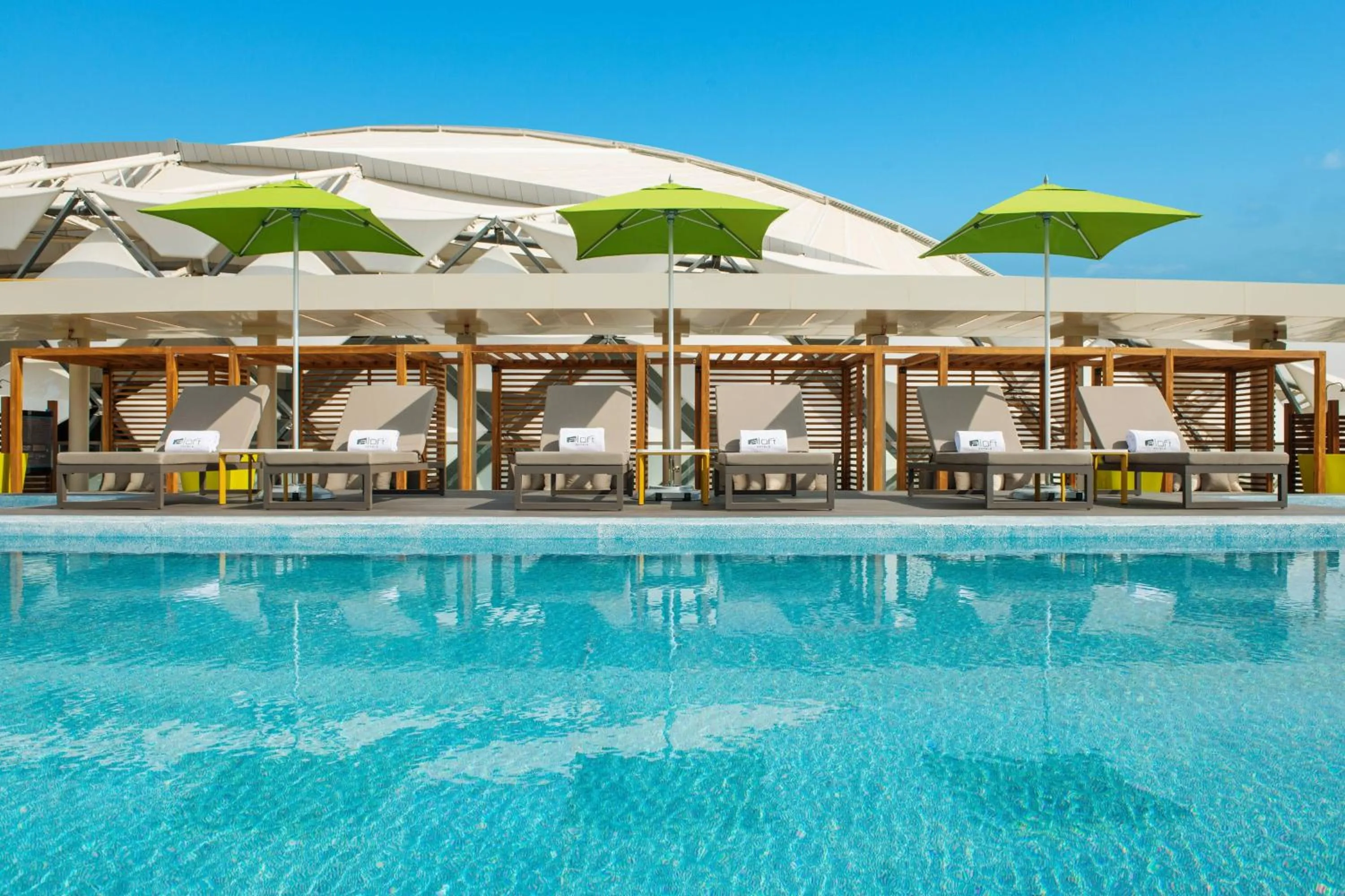 Swimming pool in Aloft Al Ain