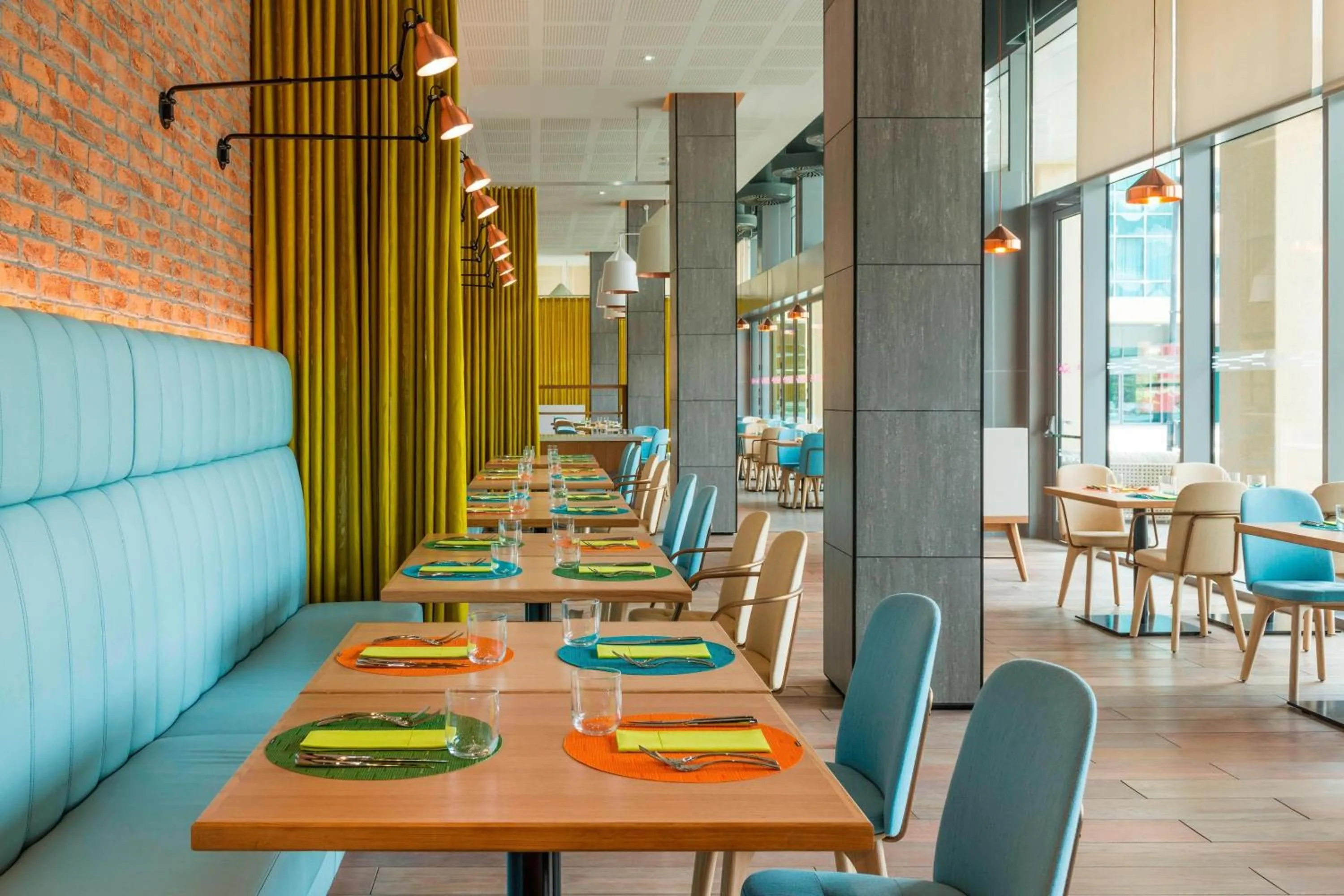 Restaurant/places to eat in Aloft Al Ain