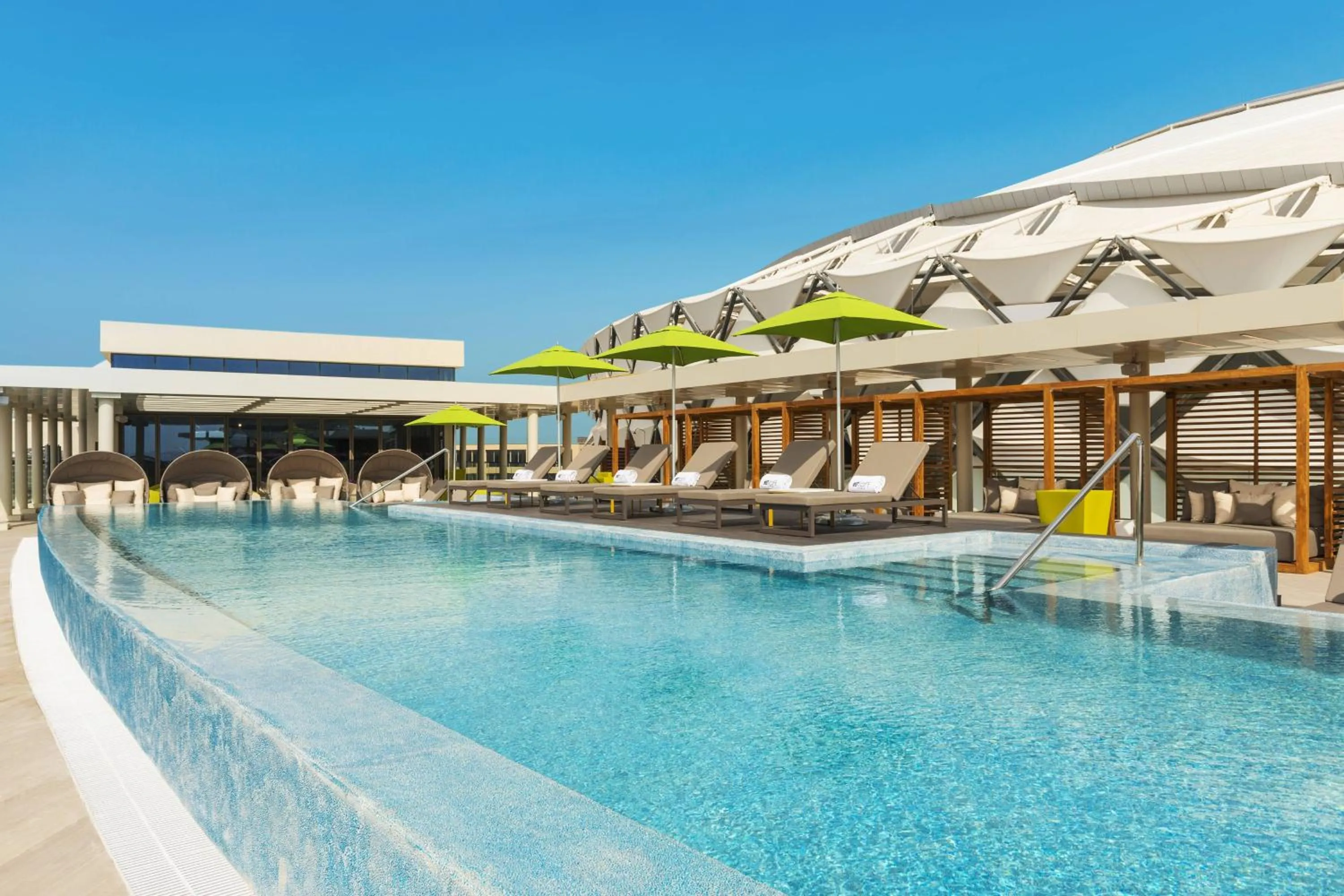 Swimming pool in Aloft Al Ain