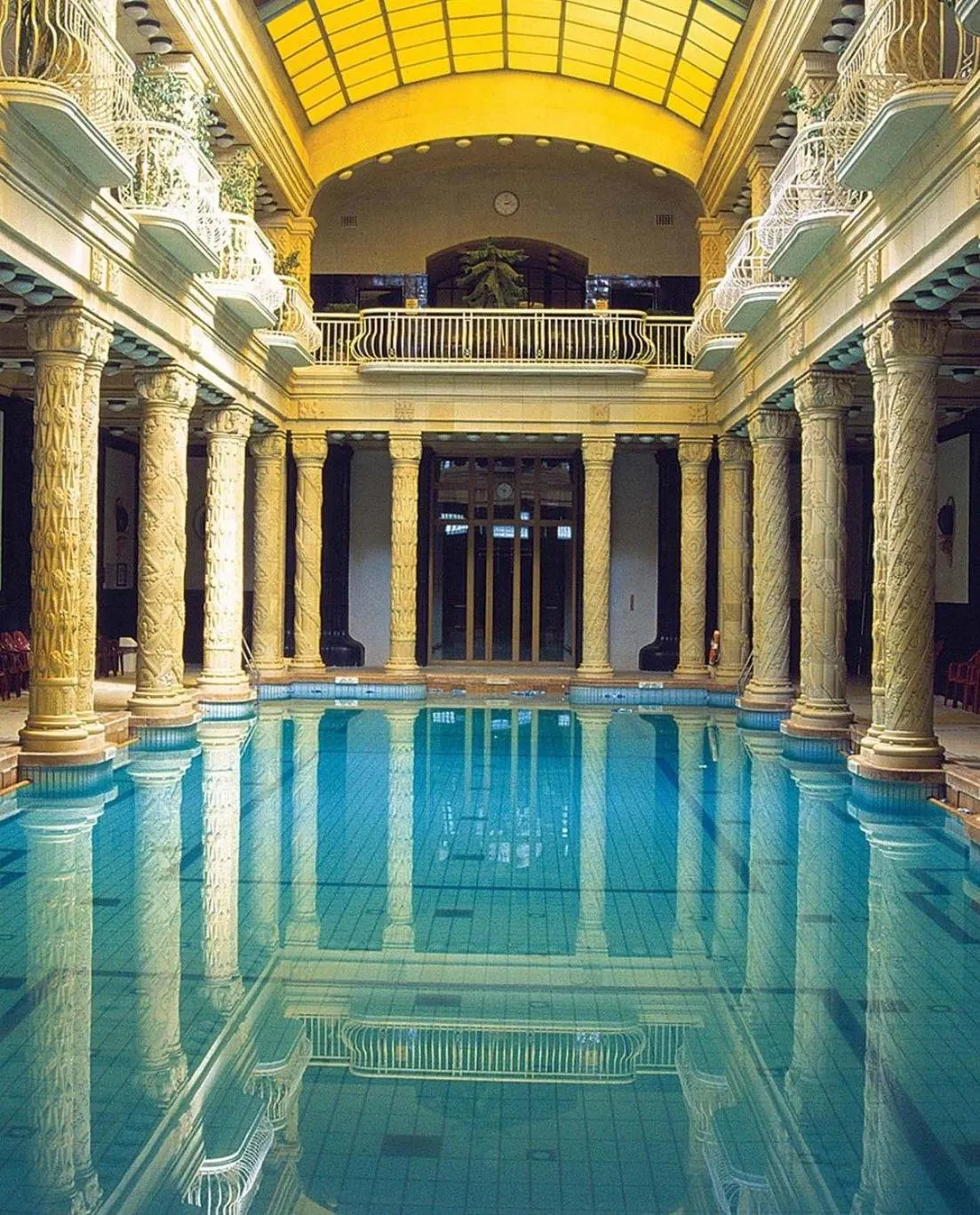 Lonyay Street Apartment