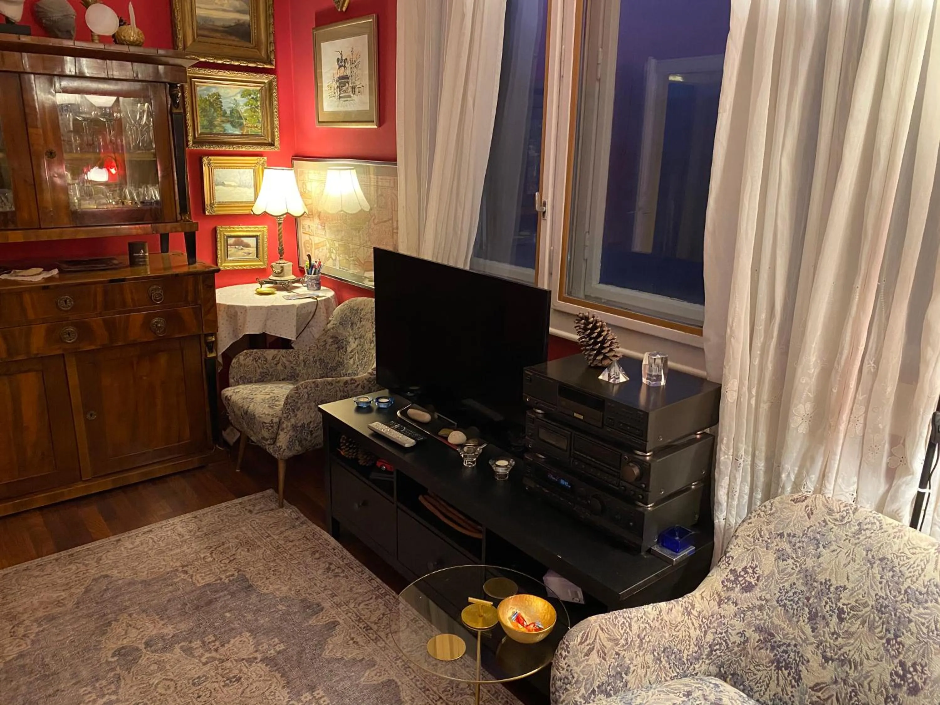 Lonyay Street Apartment