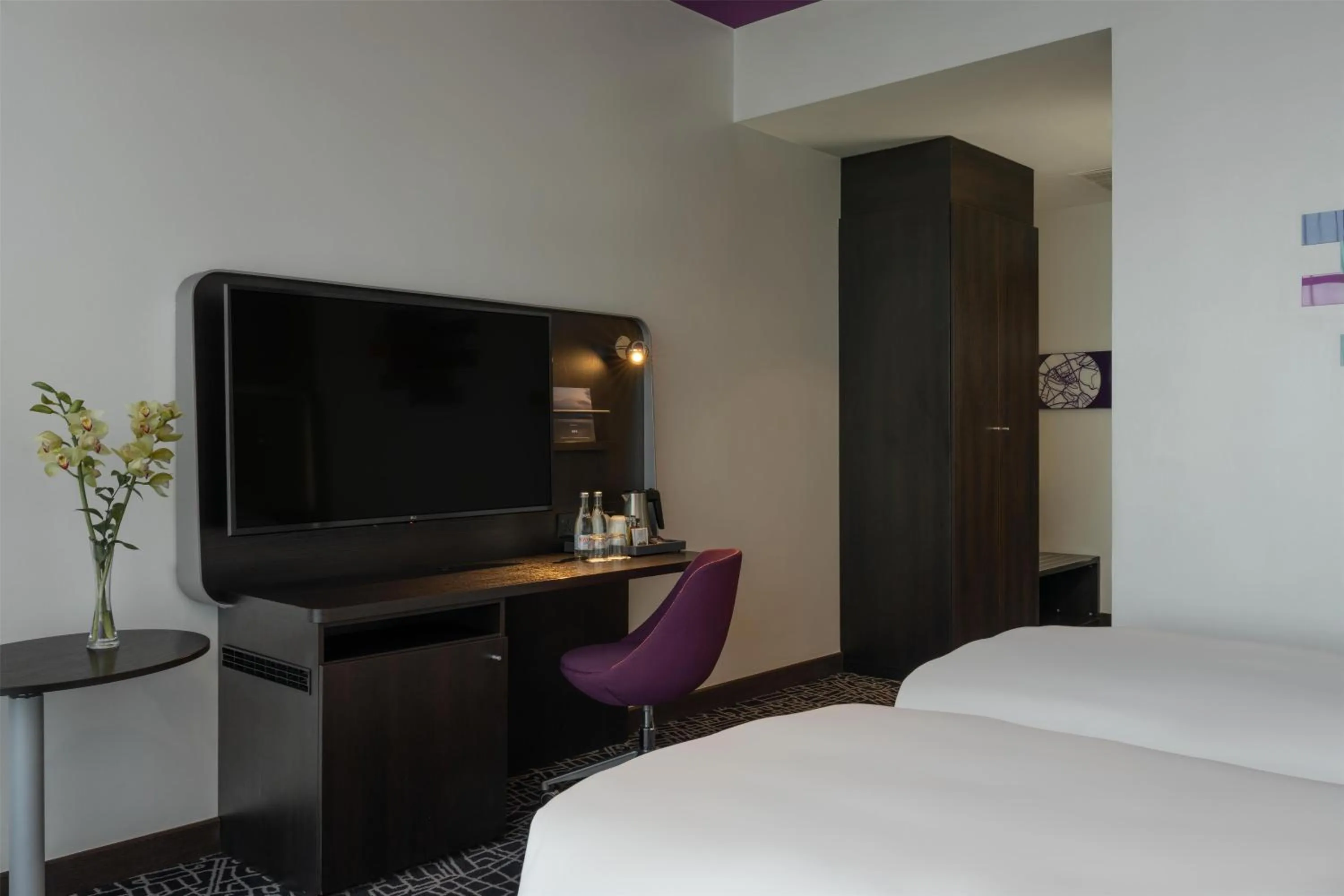 TV and multimedia, Bed in Park Inn by Radisson, Nairobi Westlands