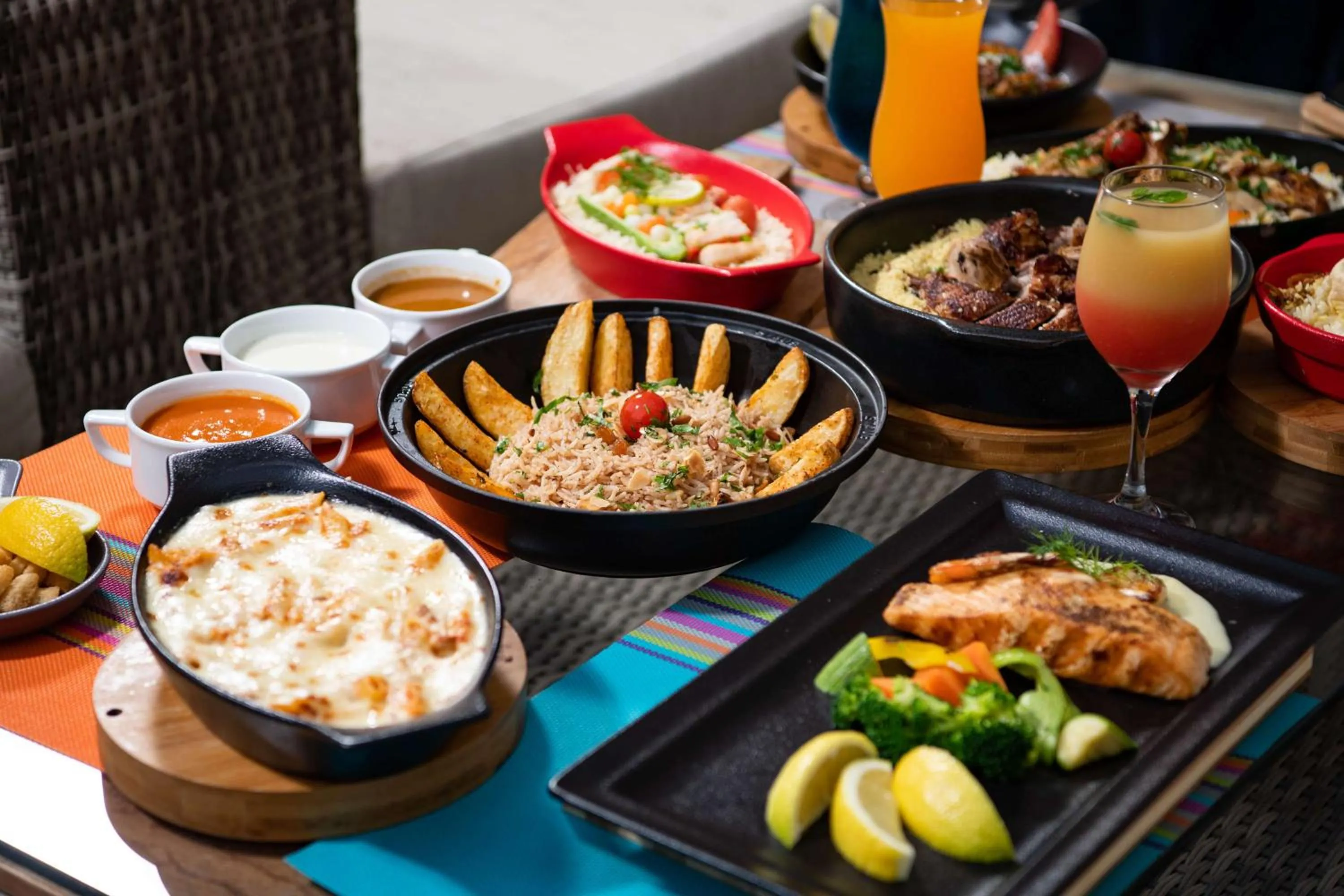 Restaurant/places to eat in Park Inn by Radisson Makkah Al Naseem