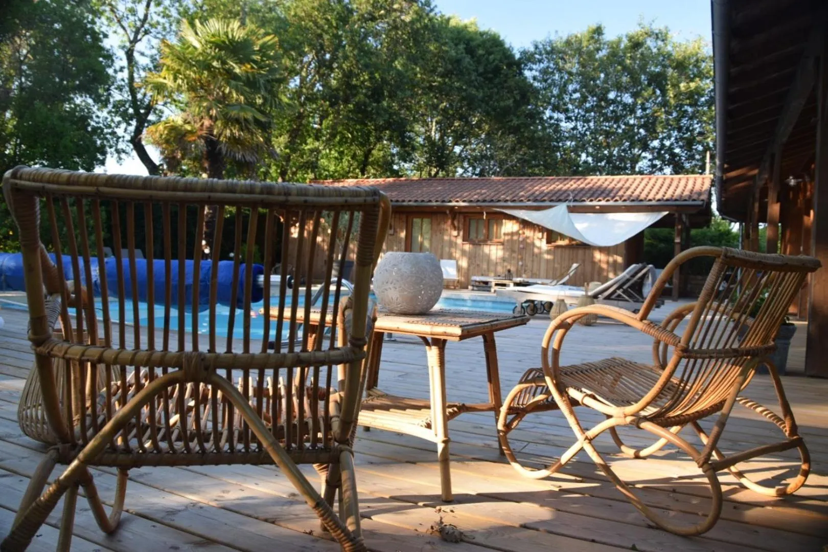 Pool view in La Maison du Las