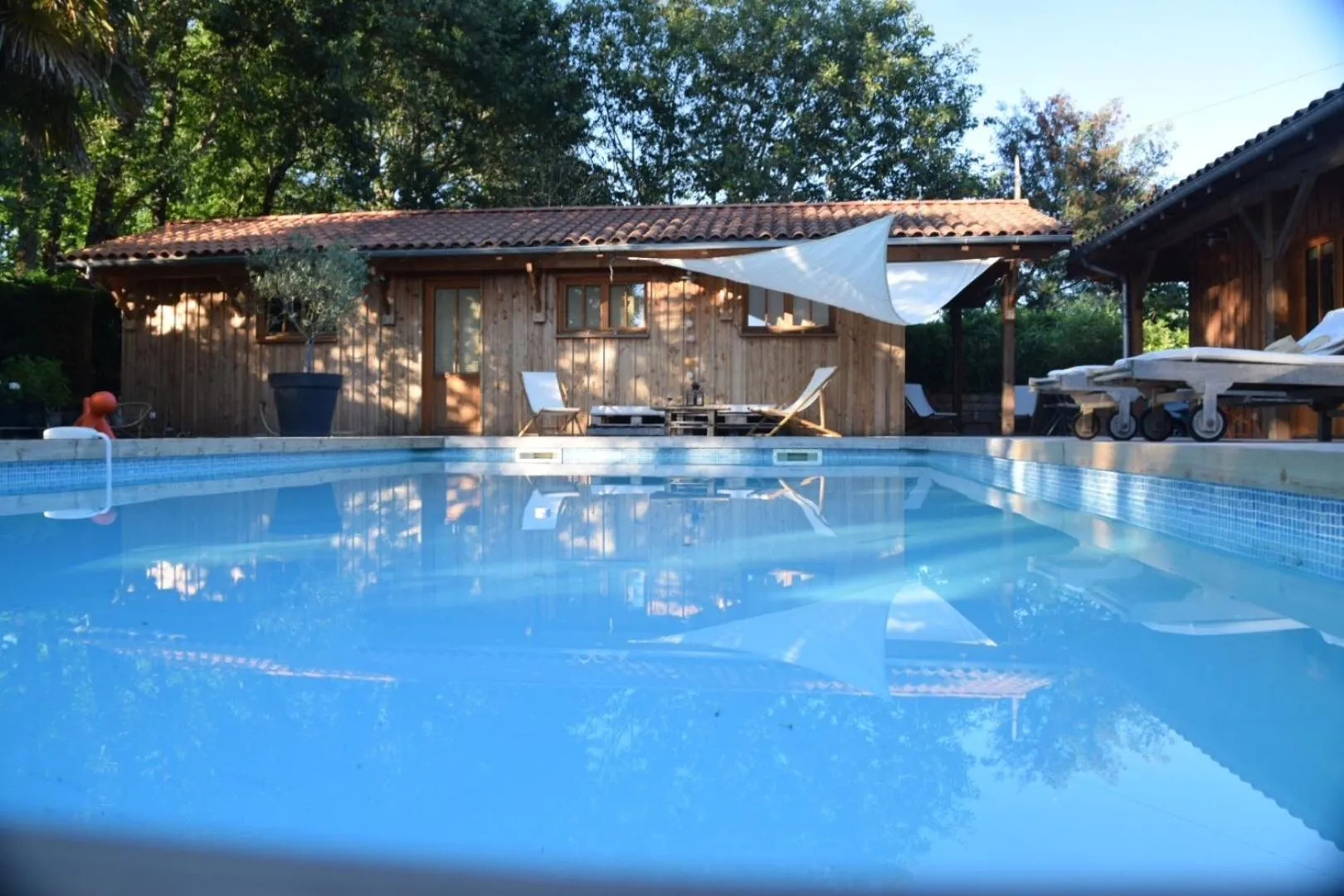 Pool view in La Maison du Las
