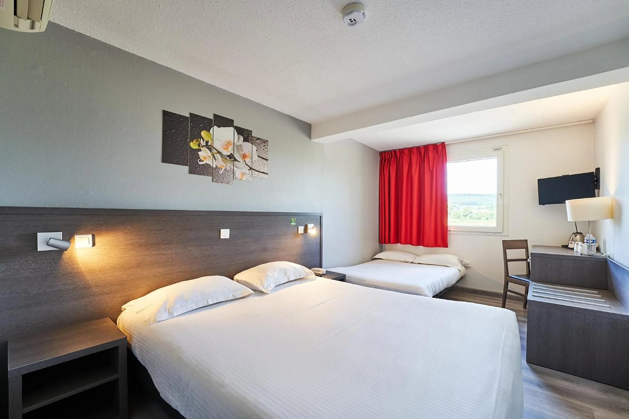 Bedroom, Bed in Authentic by balladins Dijon / Marsannay-la-Côte