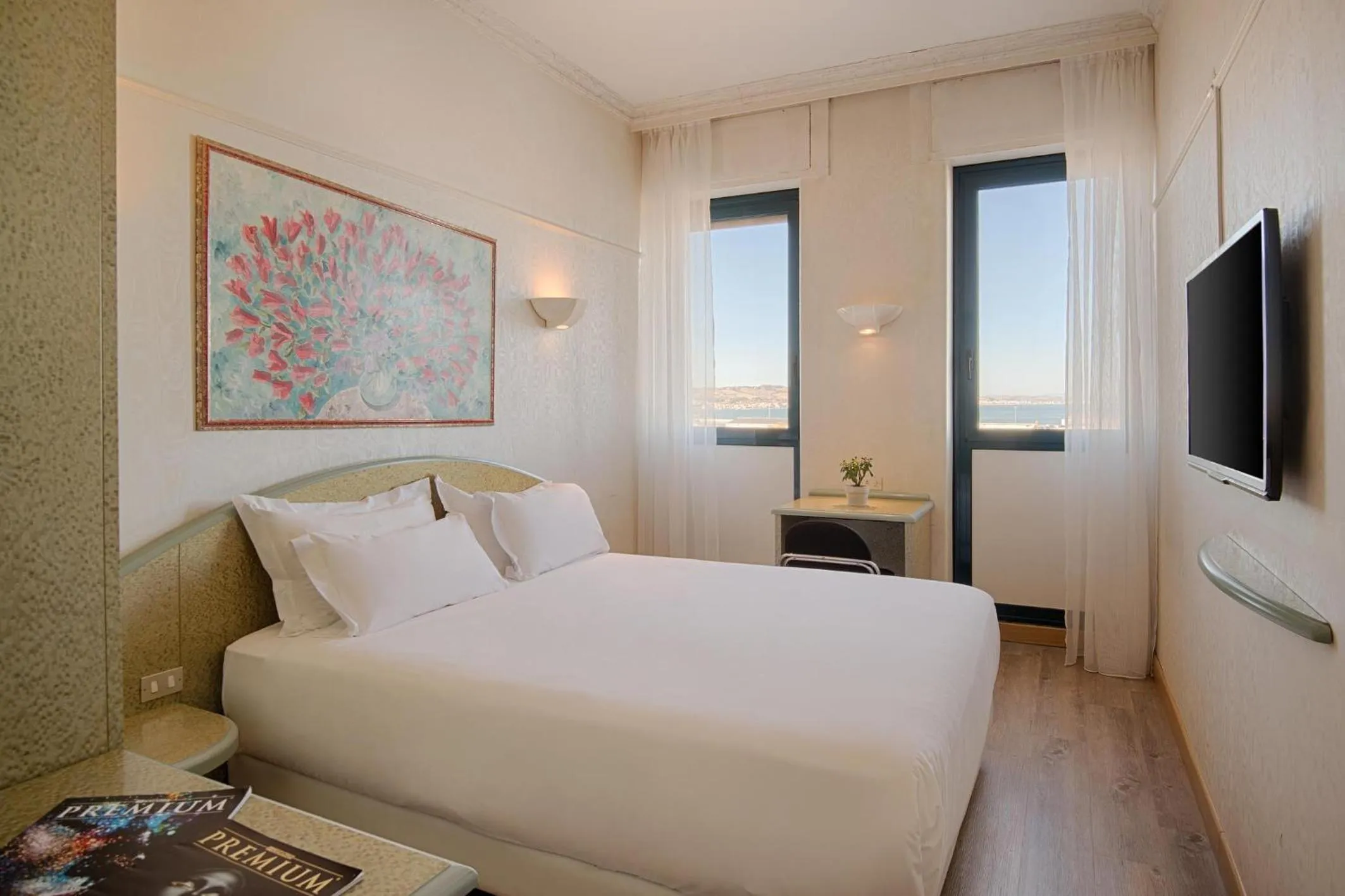 Bedroom, Bed in NH Ancona