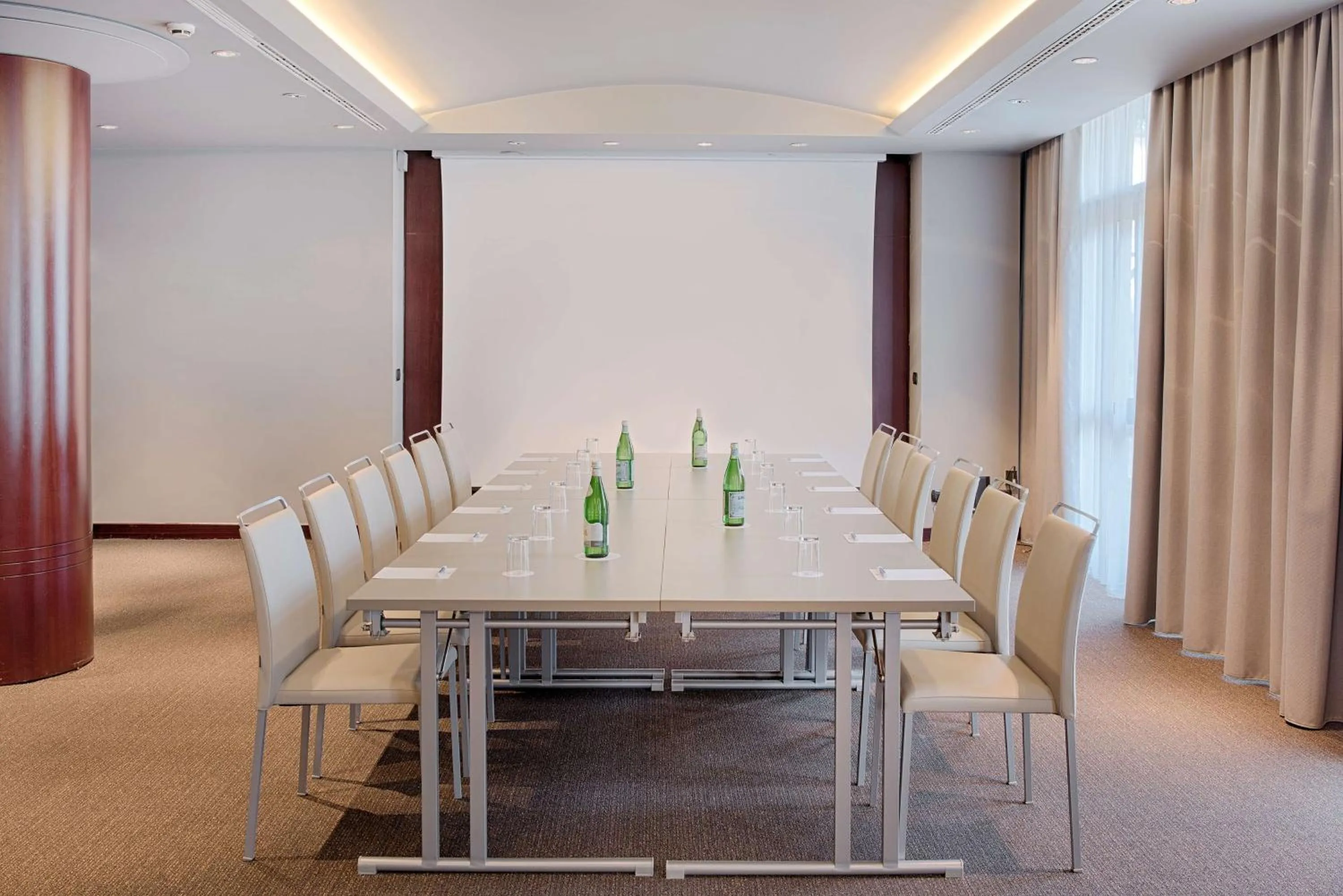 Meeting/conference room in NH Napoli Panorama