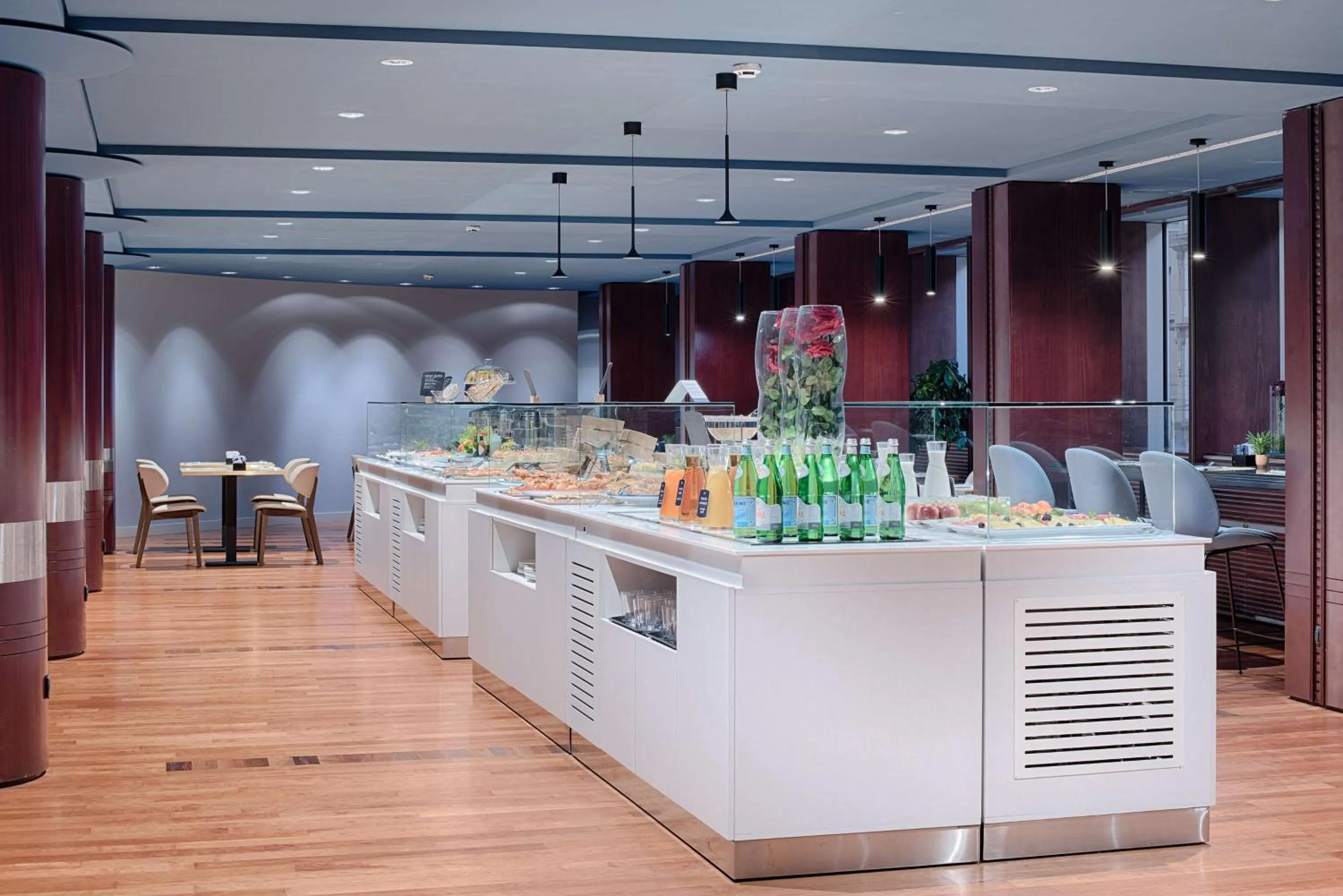 Breakfast in NH Napoli Panorama