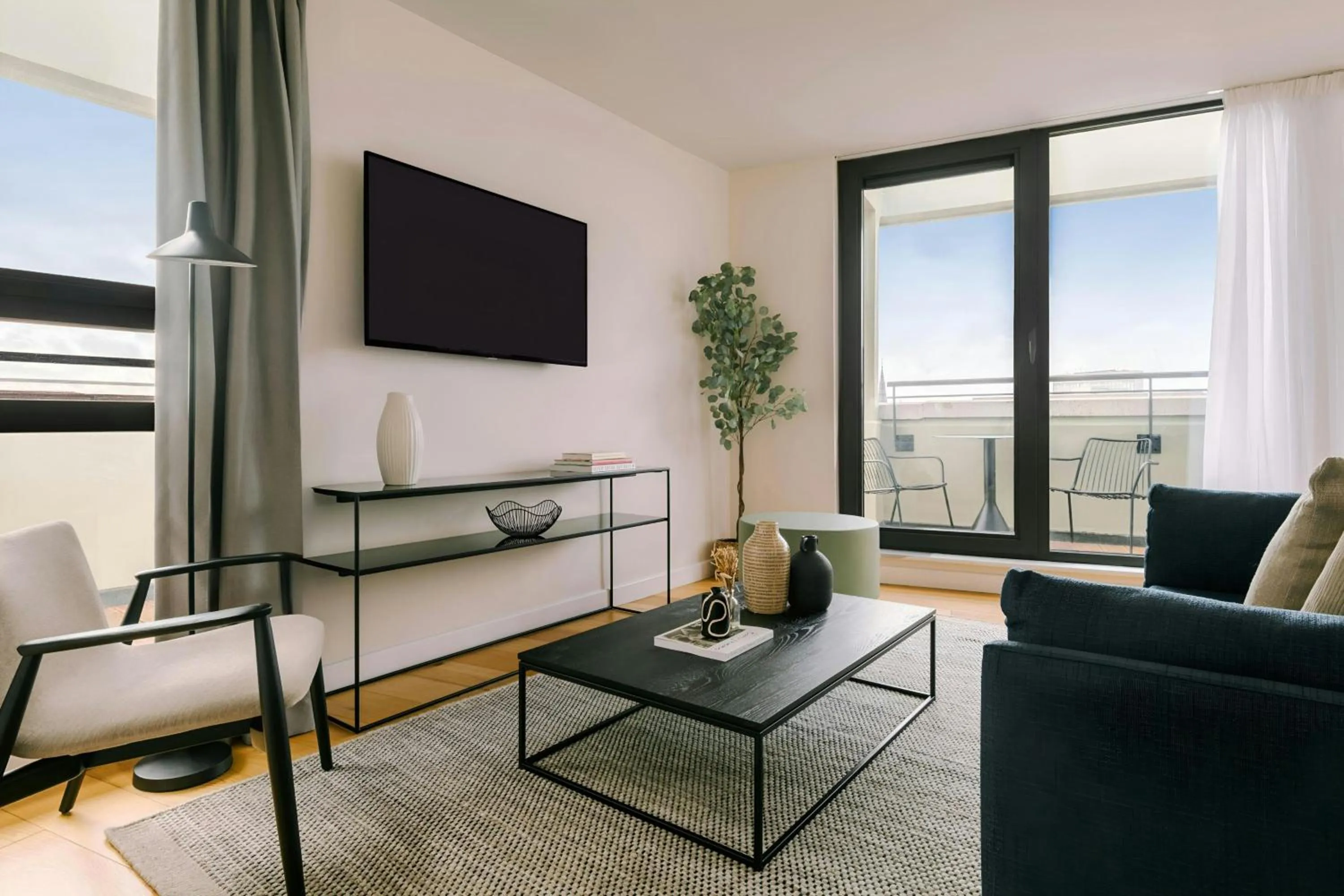 Living room in Sonder by Marriott Bonvoy The Bard Apartments Fitzrovia