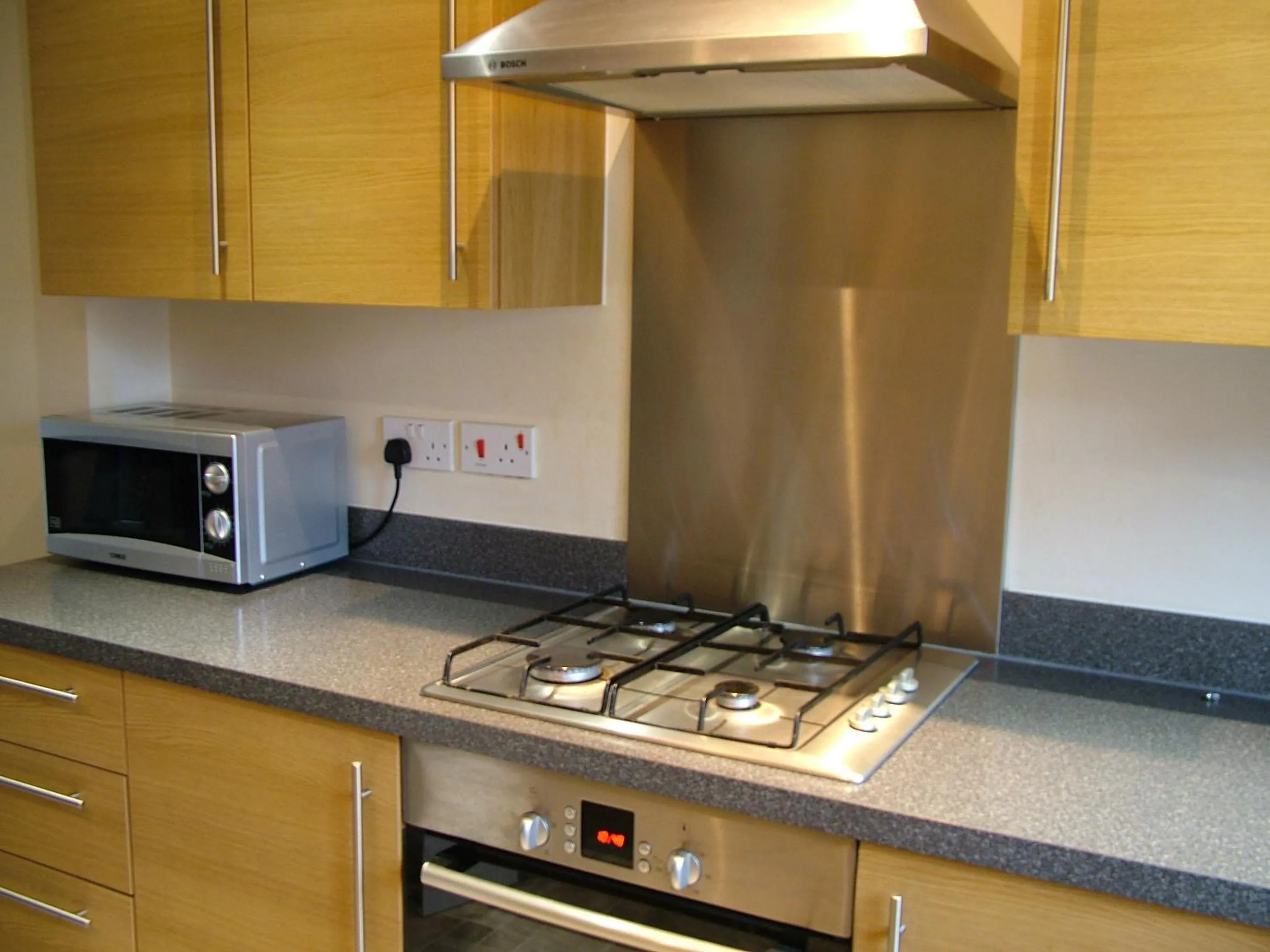 Kitchen or kitchenette in Thistle Cottage