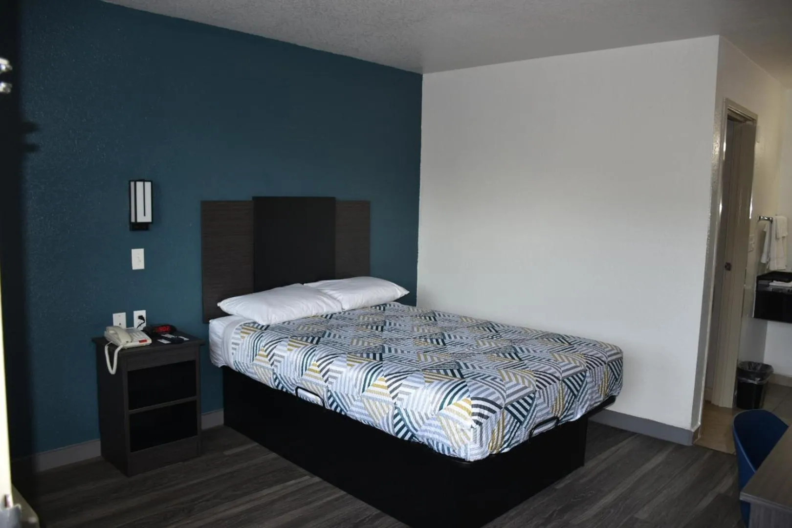 Bedroom, Bed in Studio 6-Grand Prairie, TX