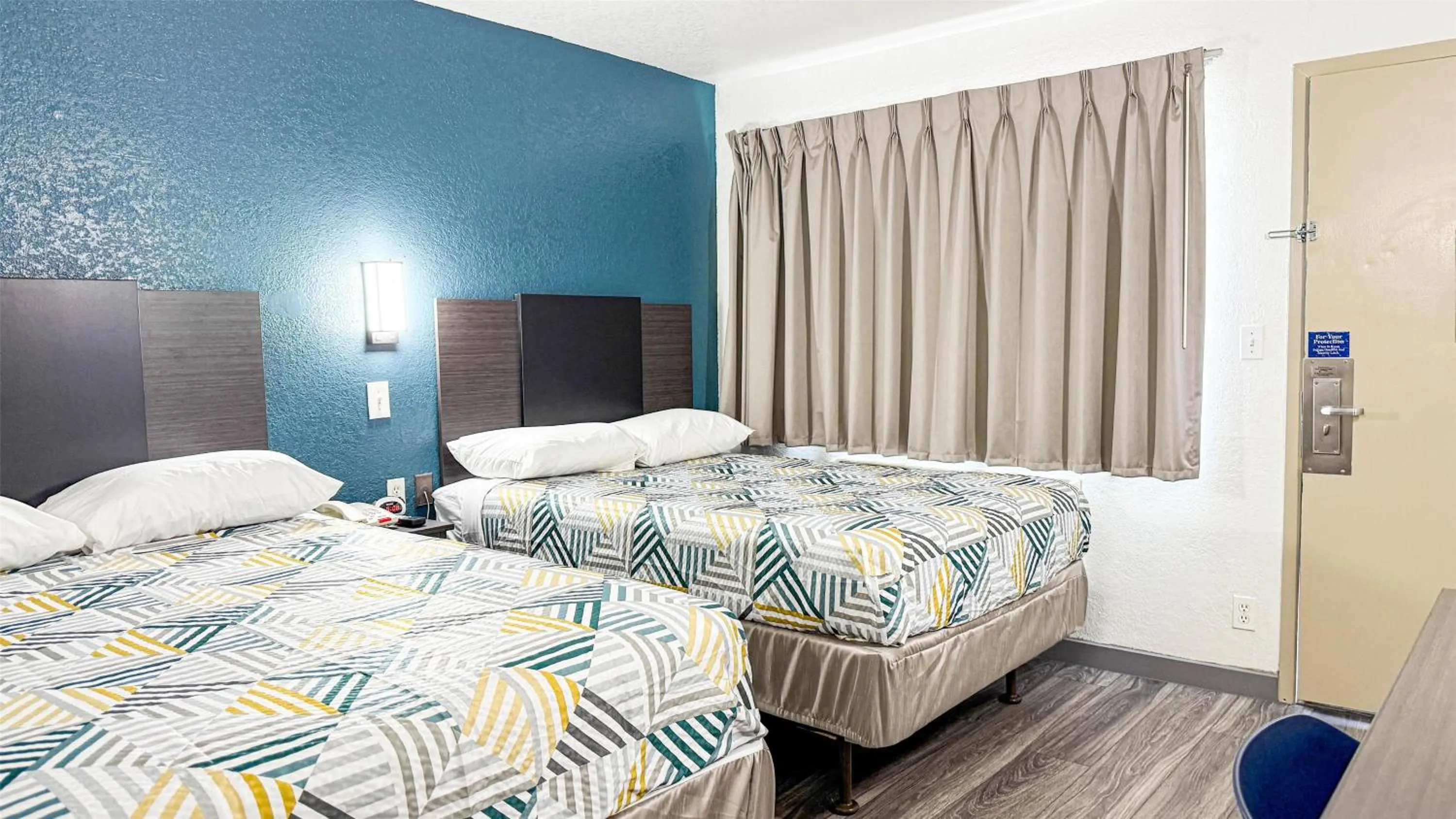 Bedroom, Bed in Studio 6-Grand Prairie, TX