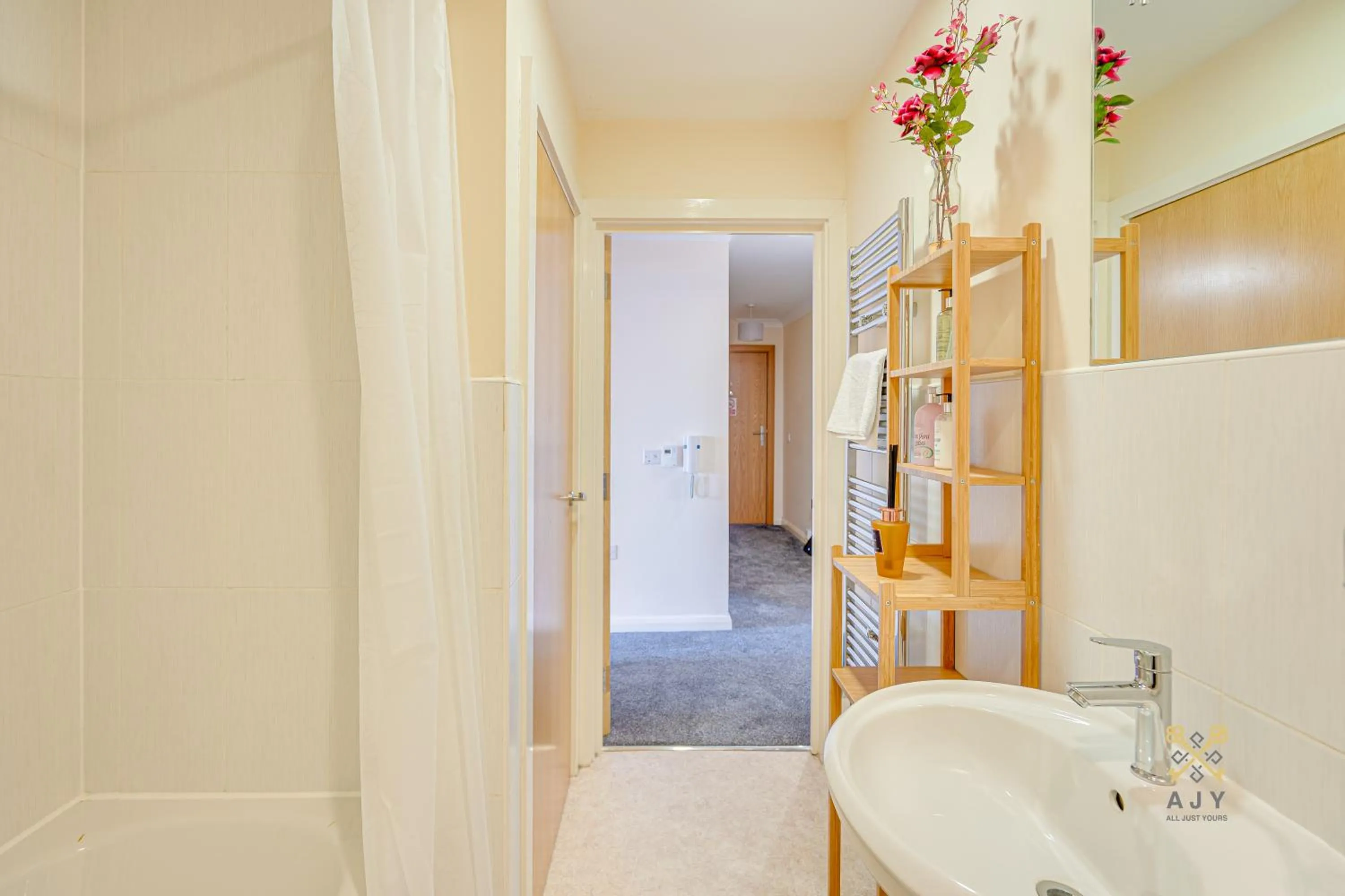 Mica Point City Centre Apartment