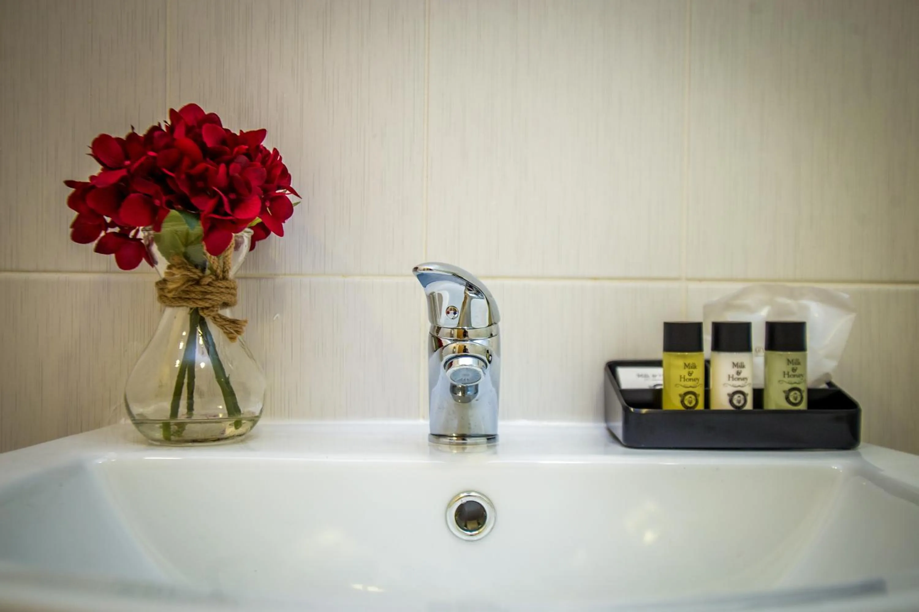 Bathroom in Mica Point City Centre Apartment