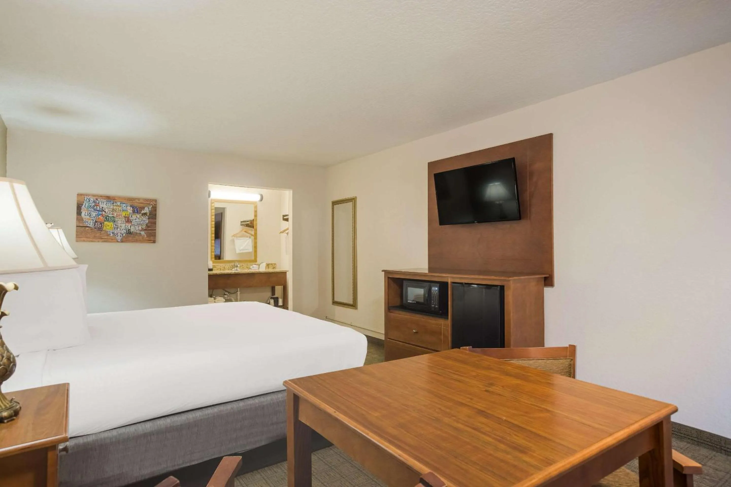 Bedroom, Bed in Econo Lodge Vidalia