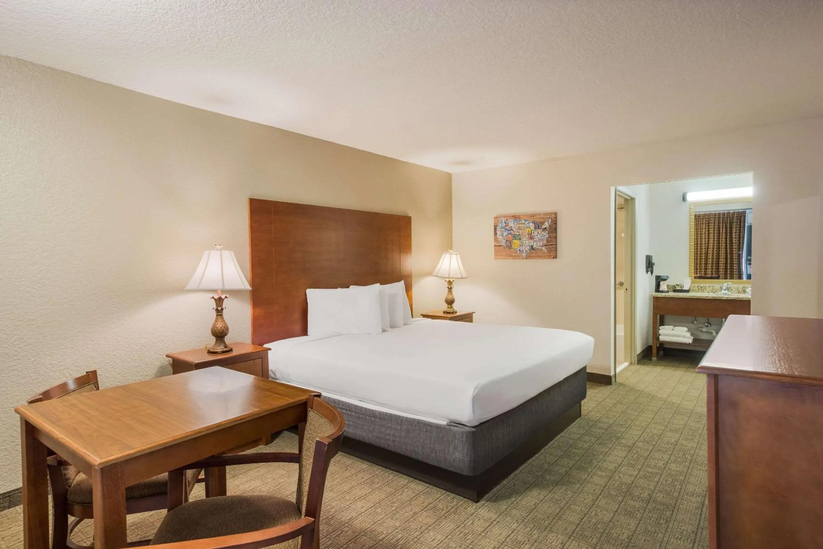 Bedroom, Bed in Econo Lodge Vidalia