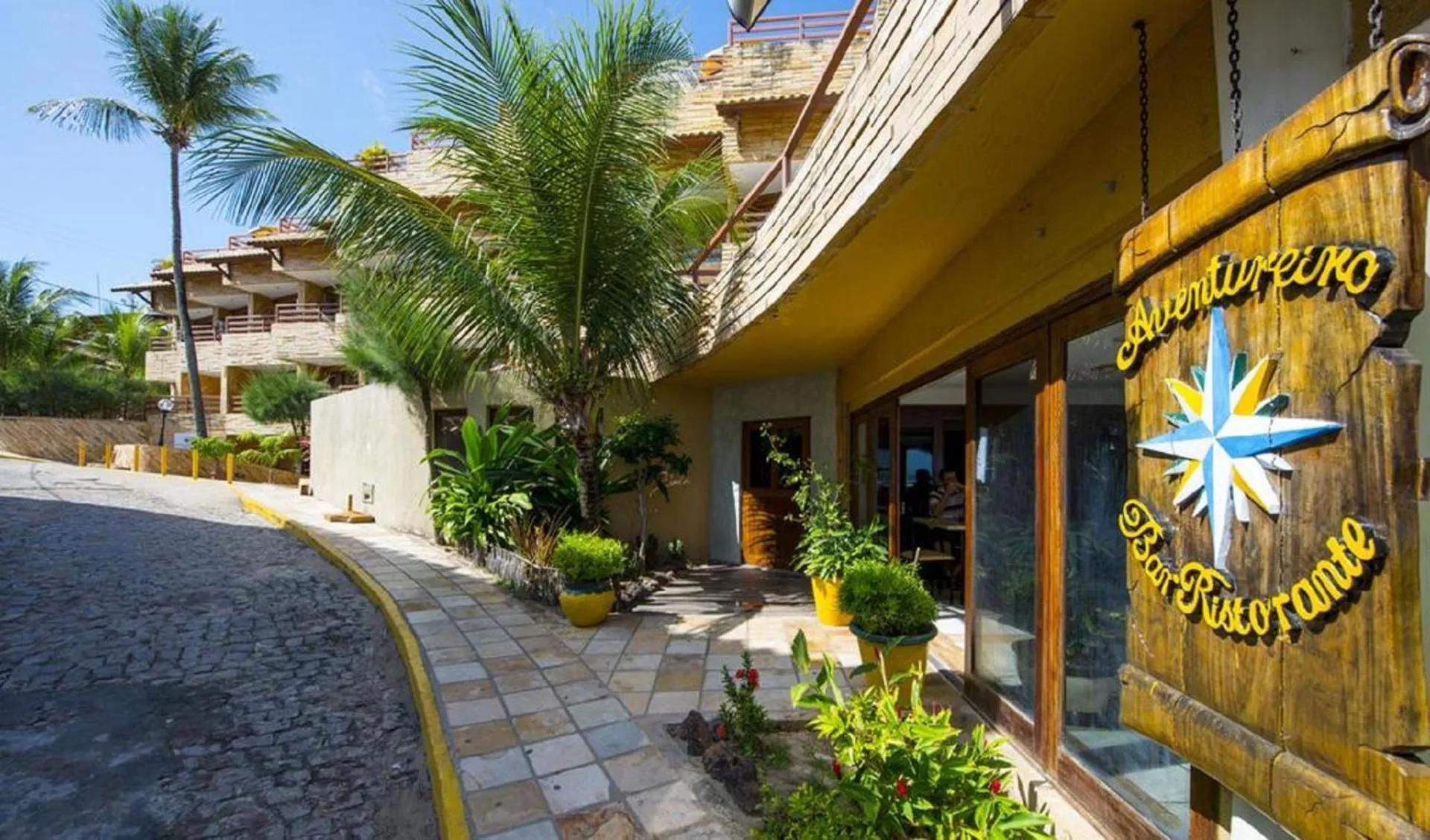 Restaurant/places to eat in Pipa's Bay Flats